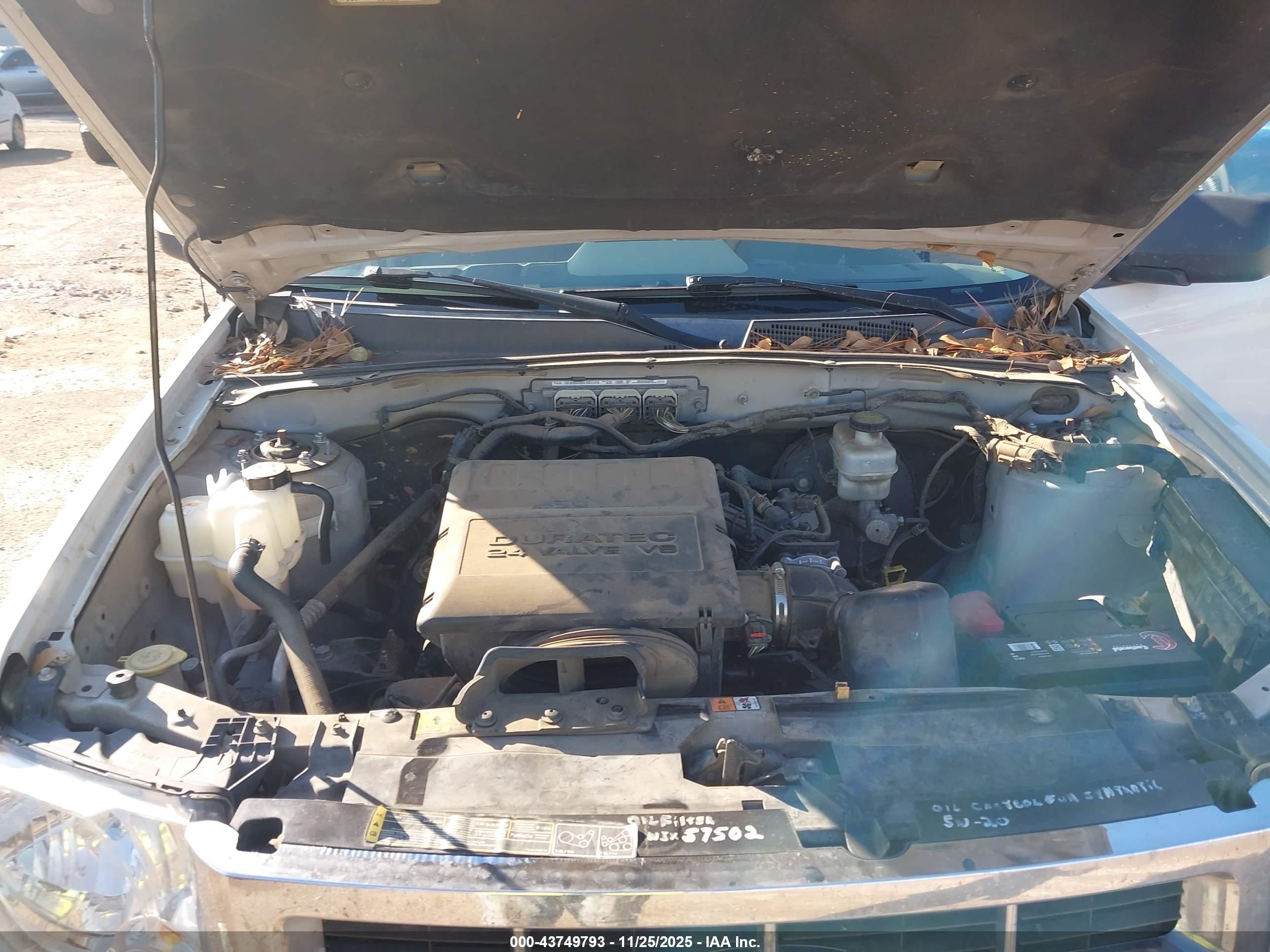 FORD ESCAPE image 10