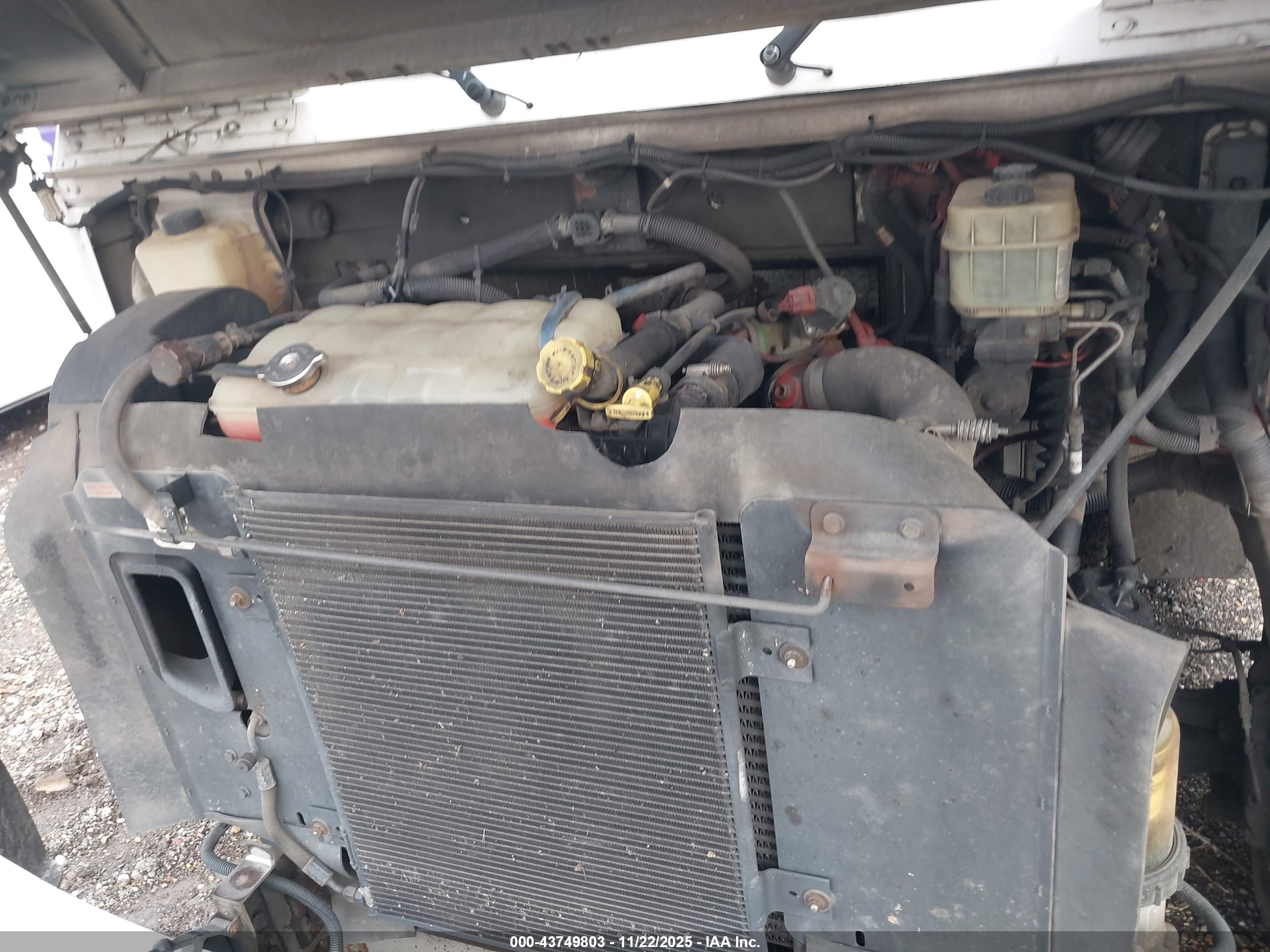 FREIGHTLINER CHASSIS image 10