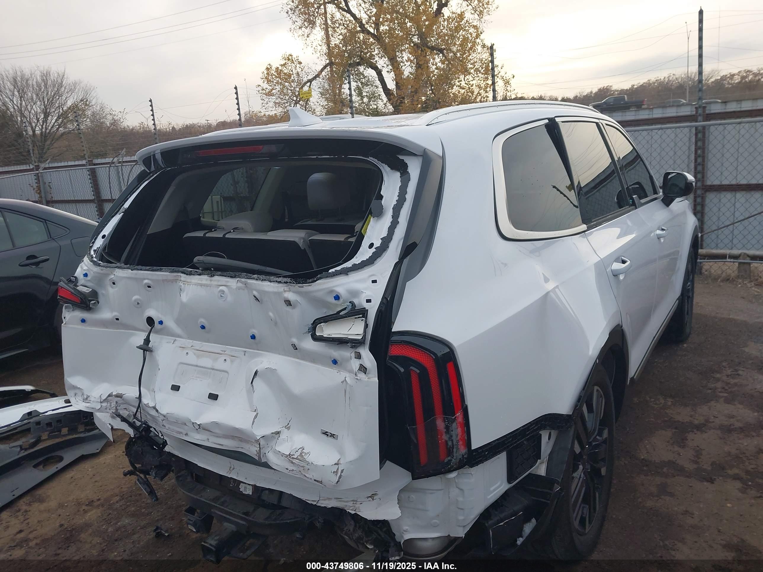 KIA TELLURIDE image 4