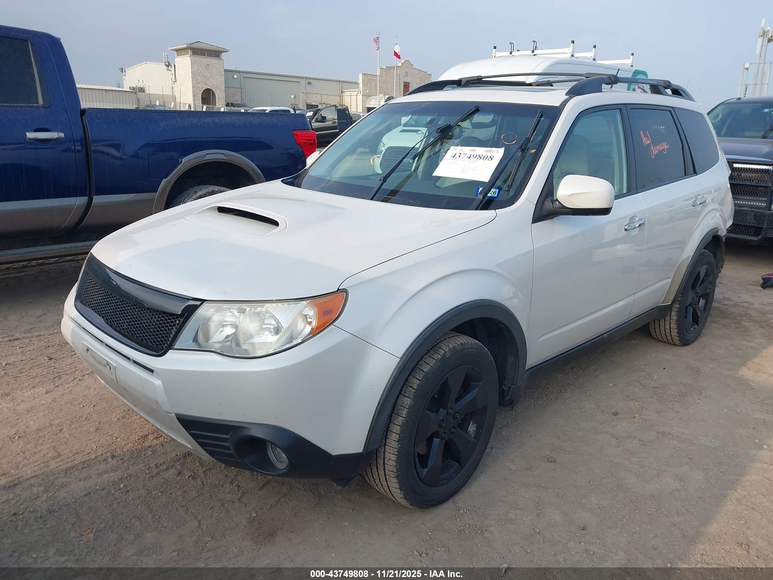 SUBARU FORESTER image 2