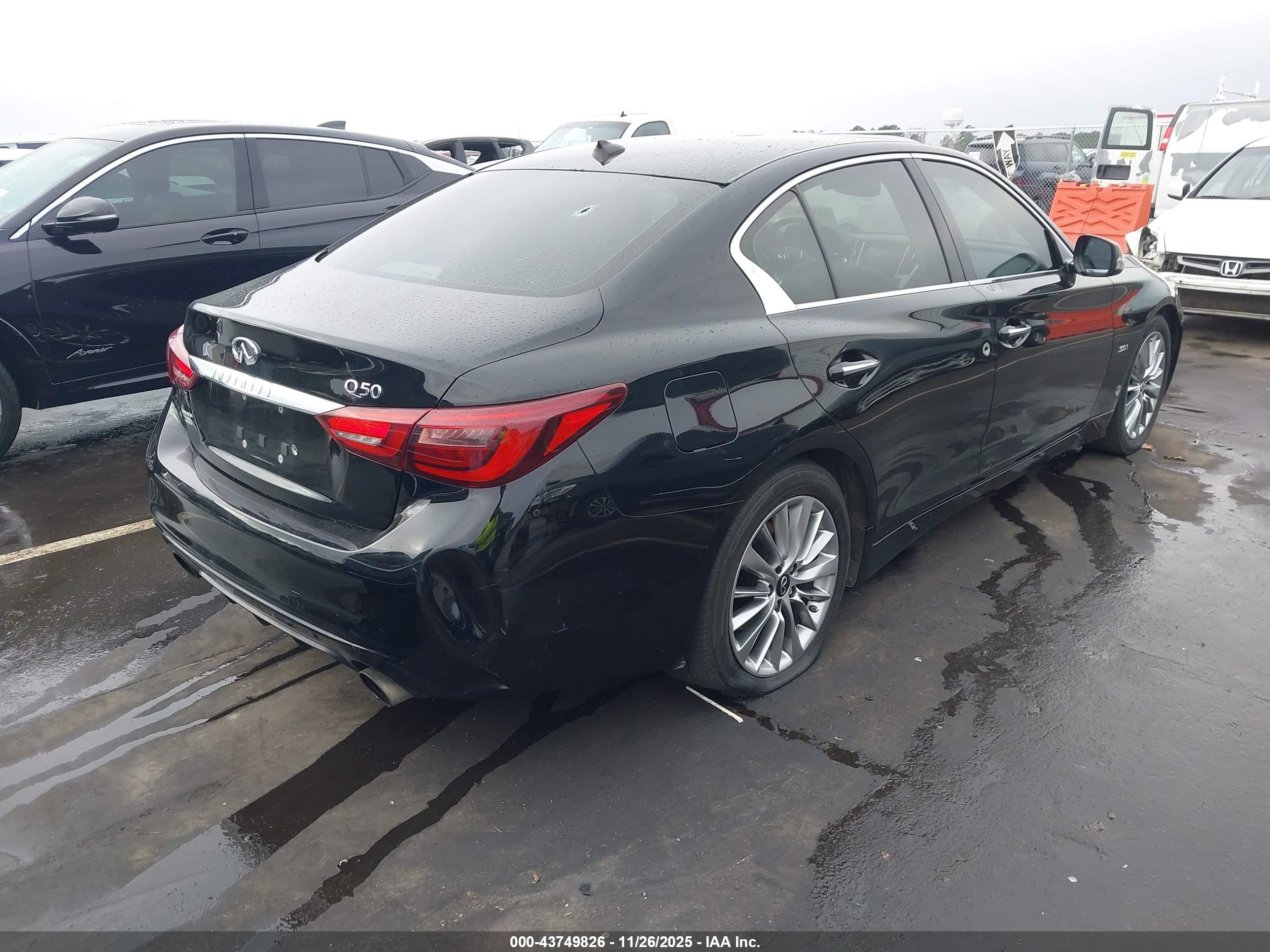 INFINITI Q50 image 4