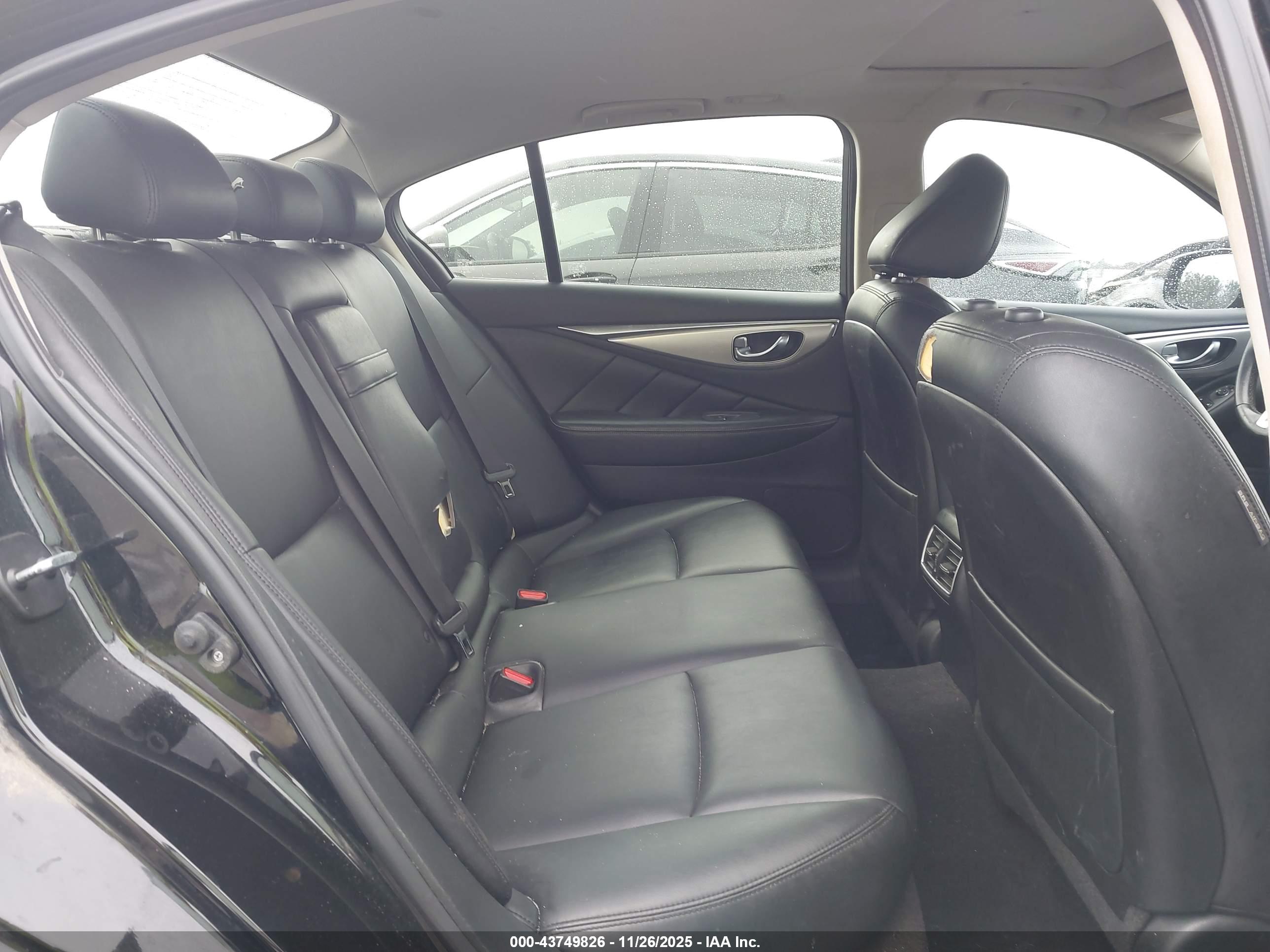 INFINITI Q50 image 8