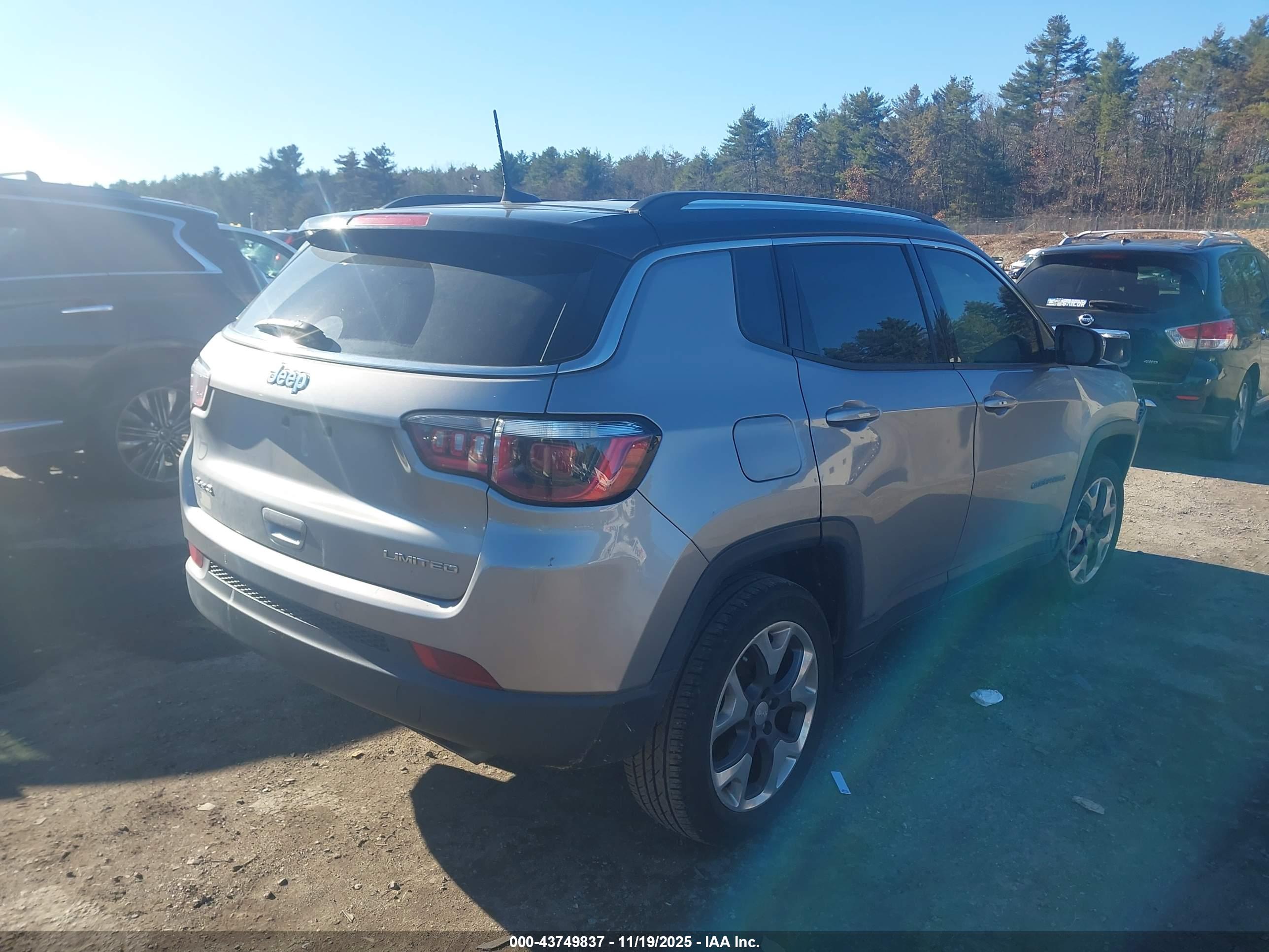 JEEP COMPASS image 4
