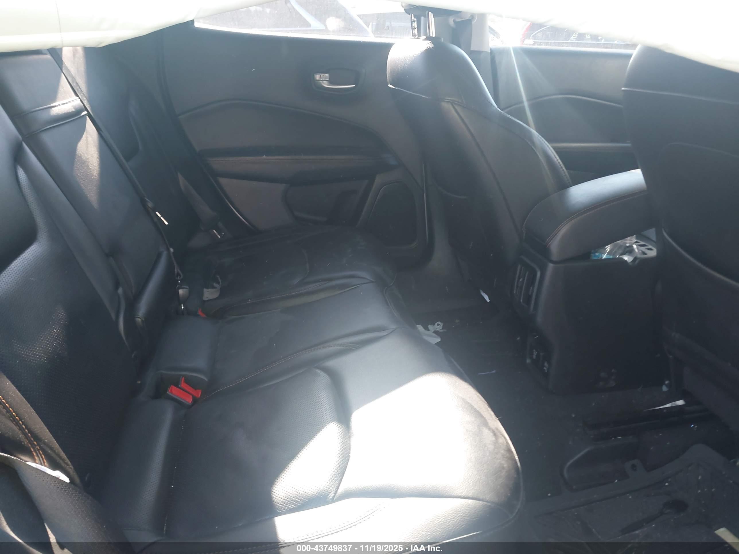 JEEP COMPASS image 8
