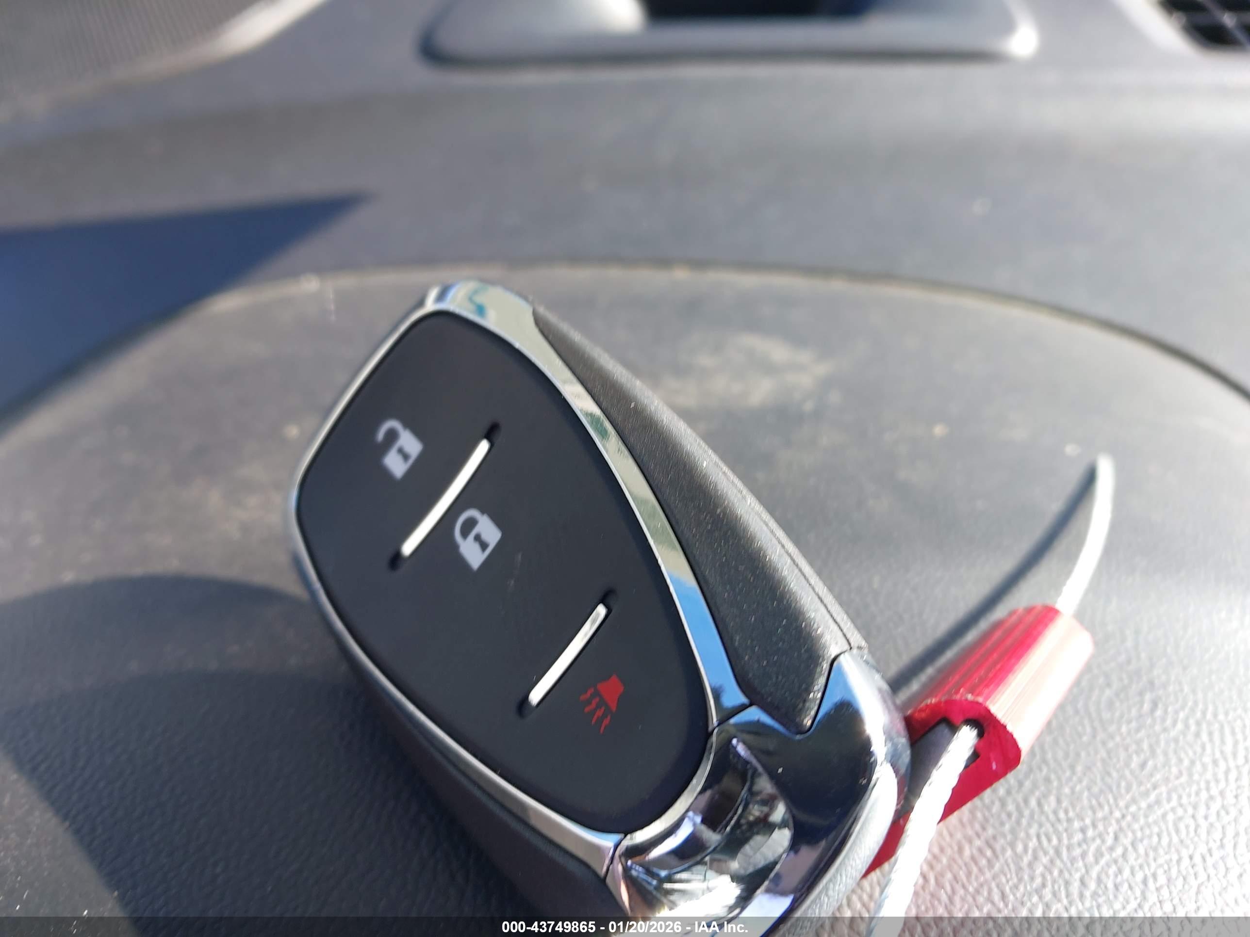 CHEVROLET EQUINOX image 11
