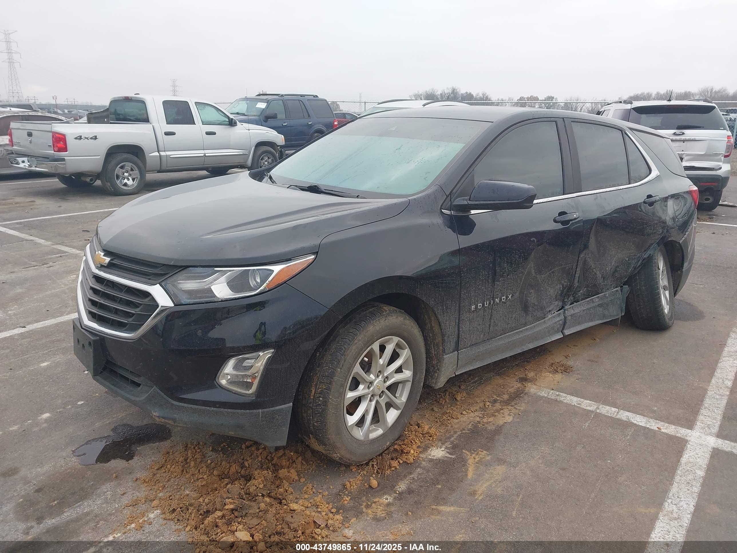 CHEVROLET EQUINOX image 2