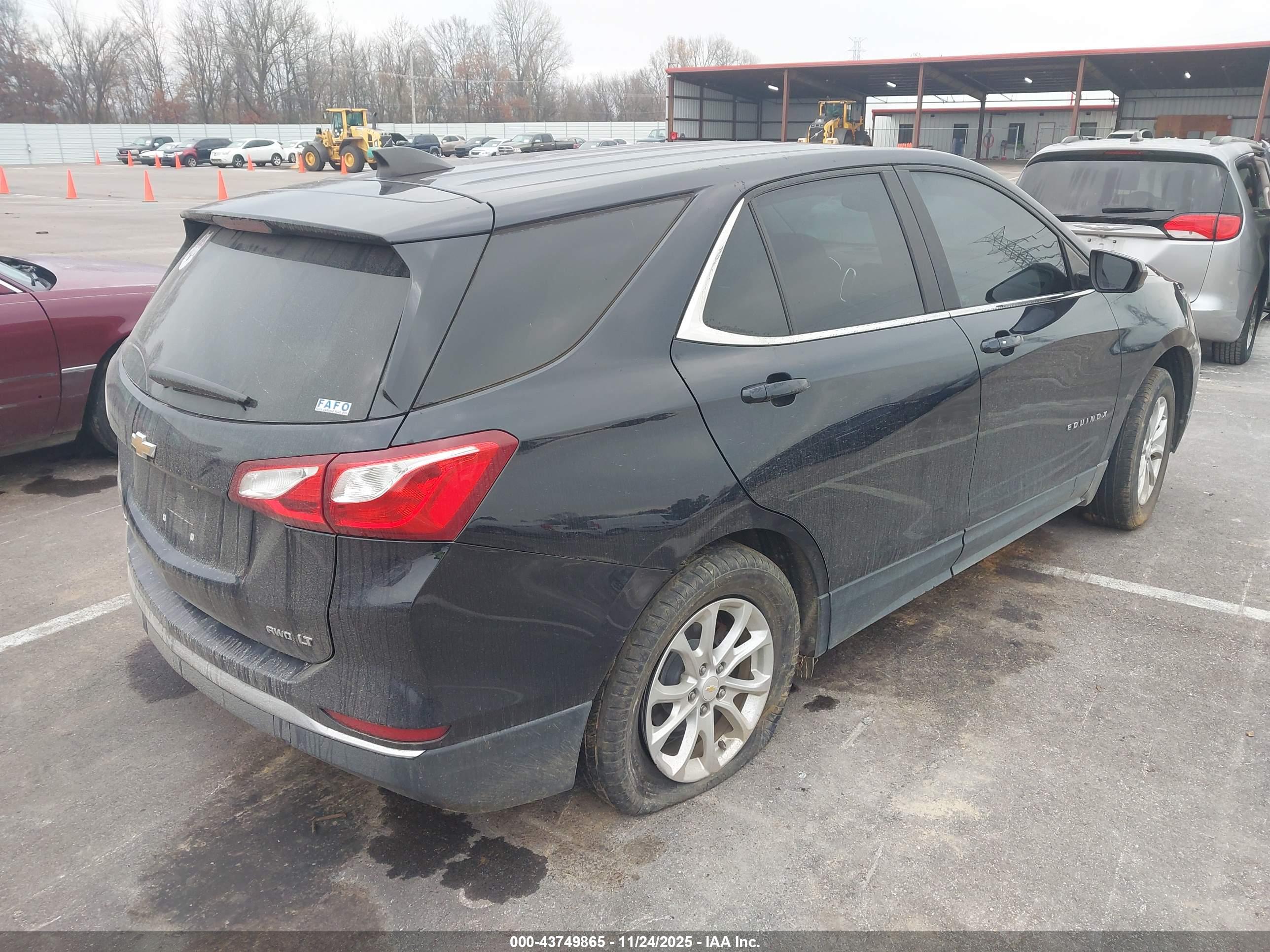 CHEVROLET EQUINOX image 4