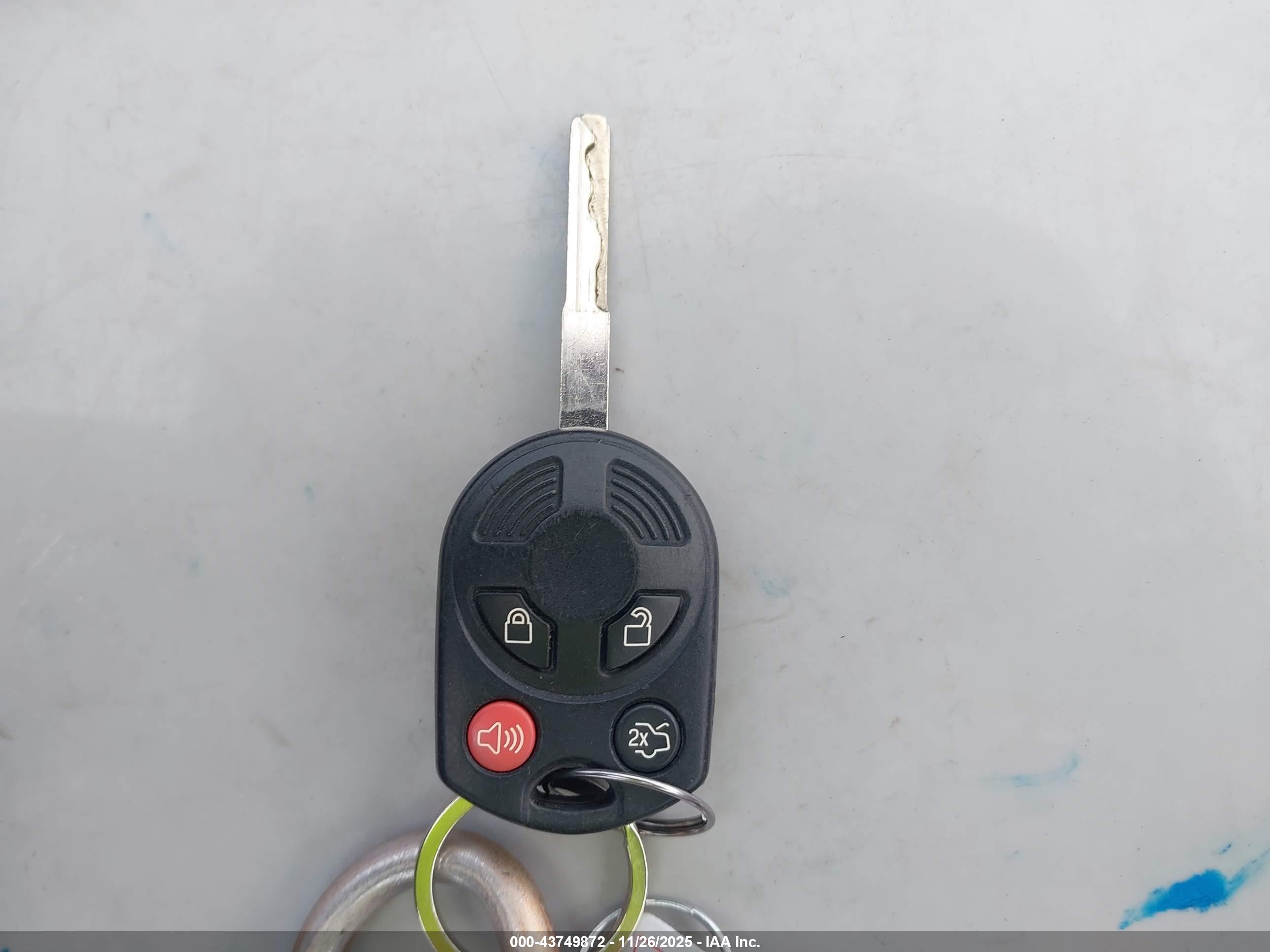 FORD C-MAX image 11