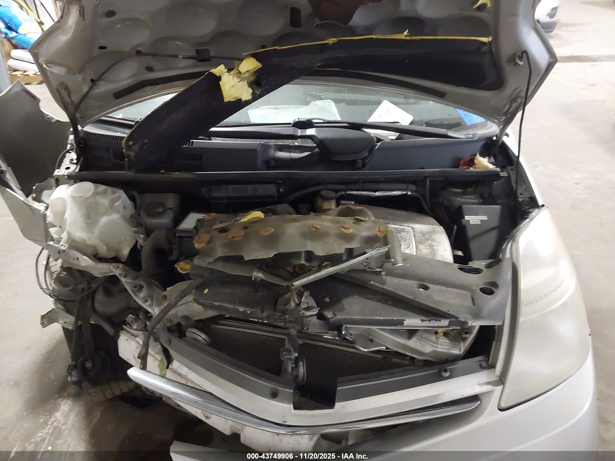 TOYOTA PRIUS image 10