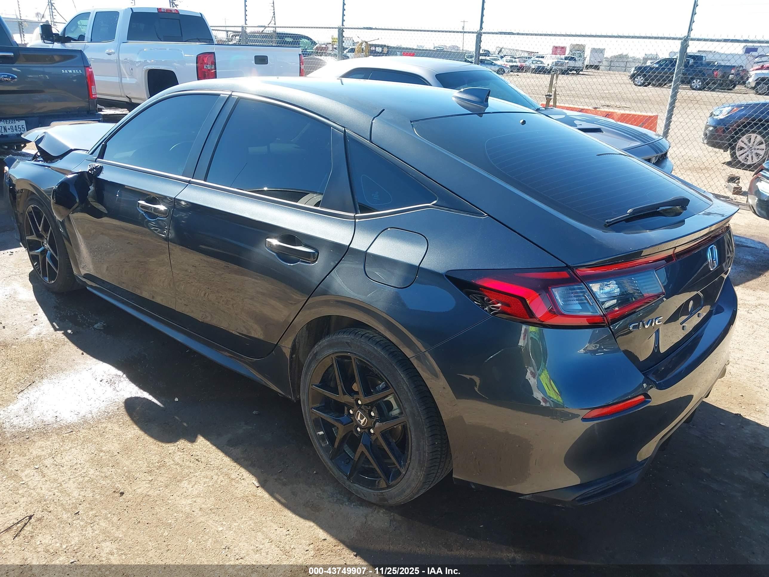 HONDA CIVIC image 3