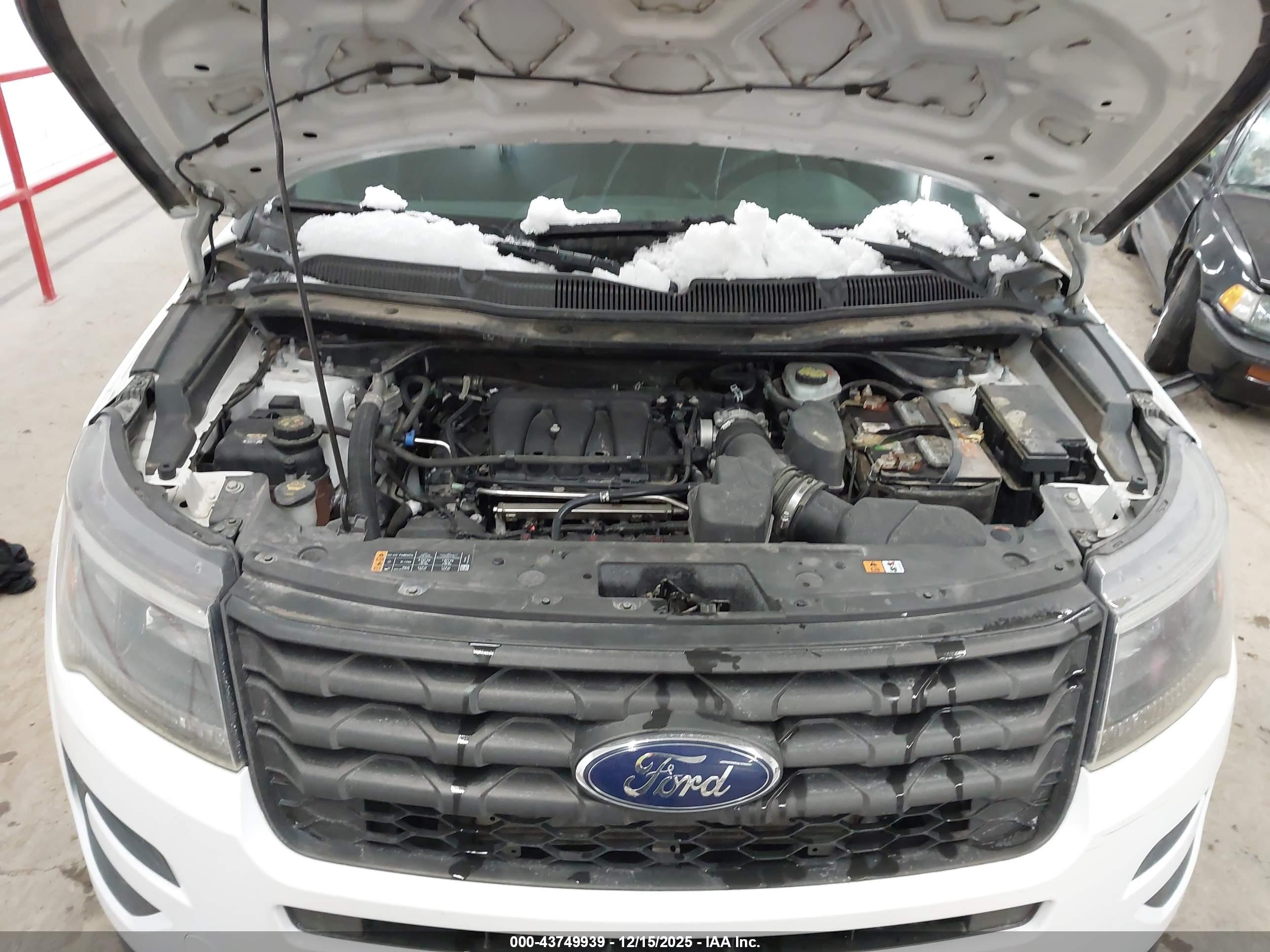 FORD UTILITY image 10
