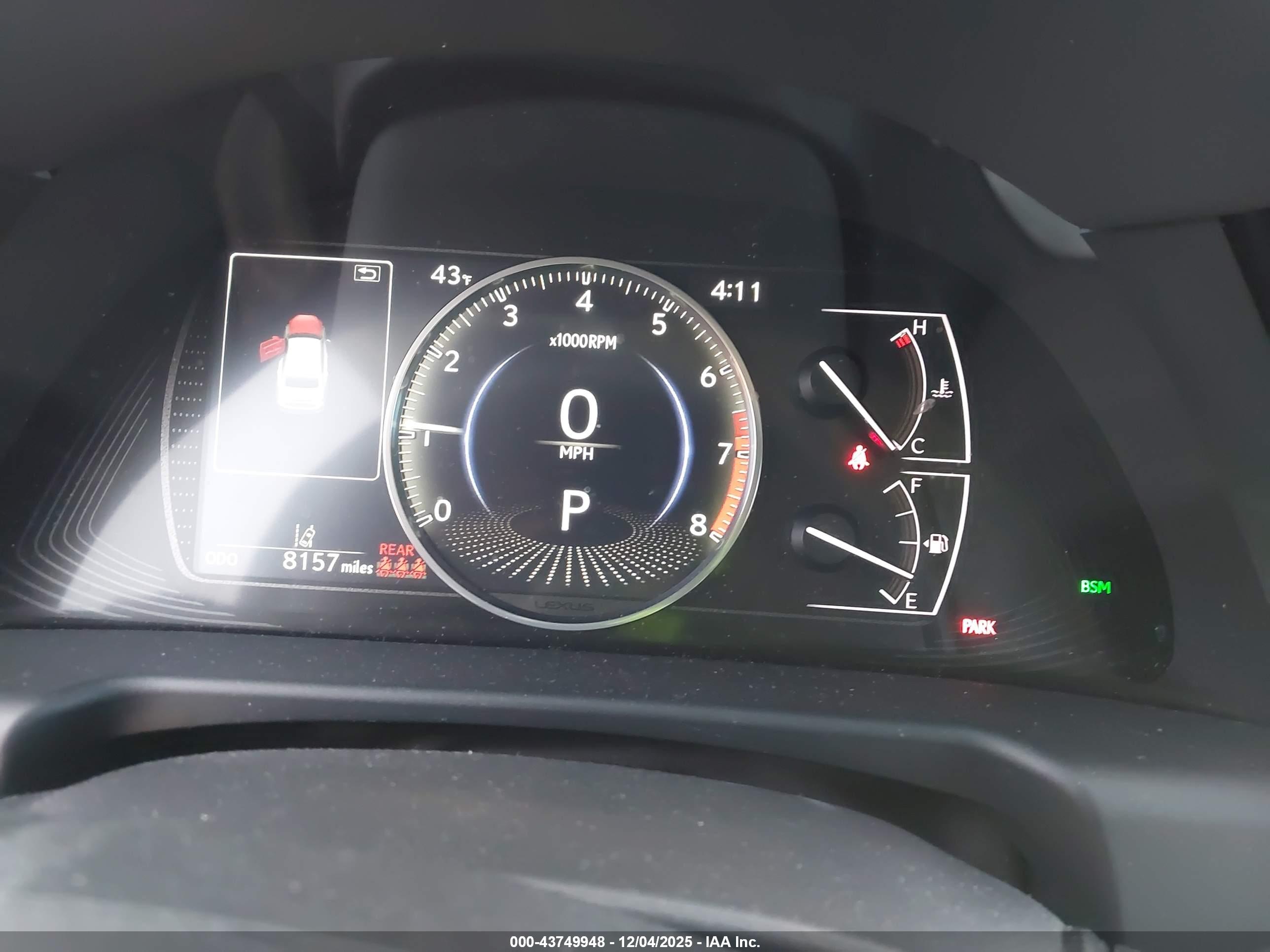 LEXUS ES image 7