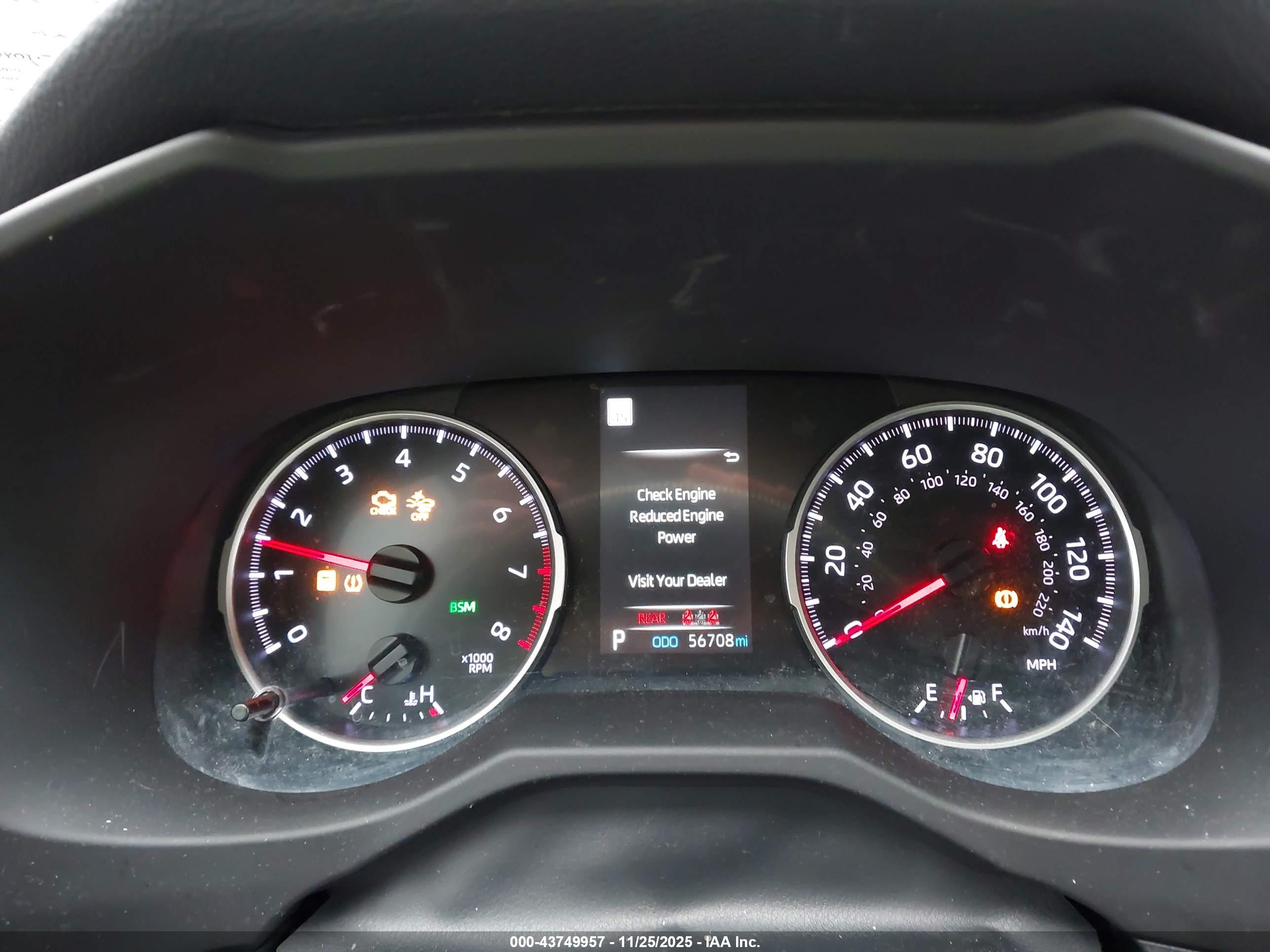 TOYOTA RAV4 image 7