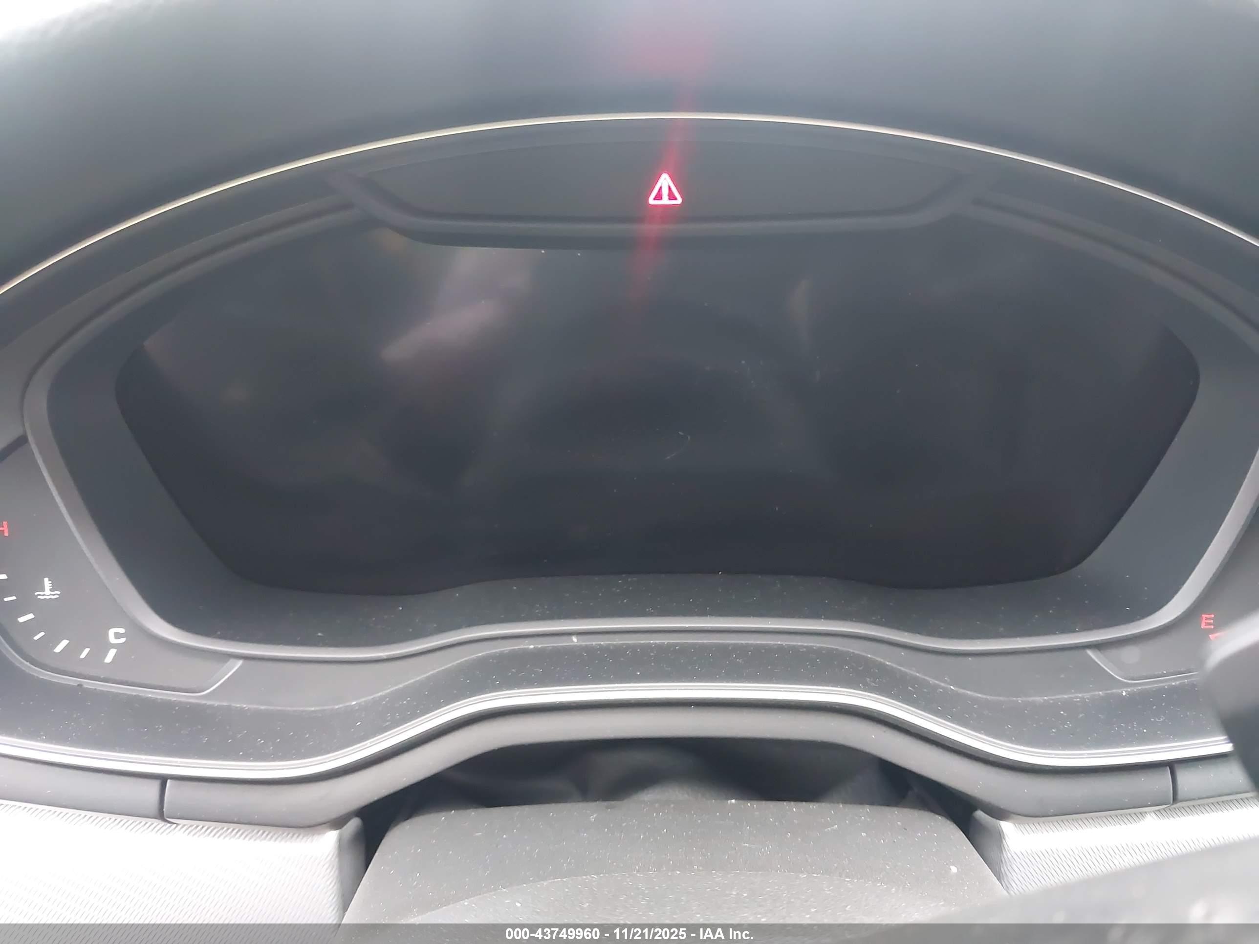 AUDI A4 image 7