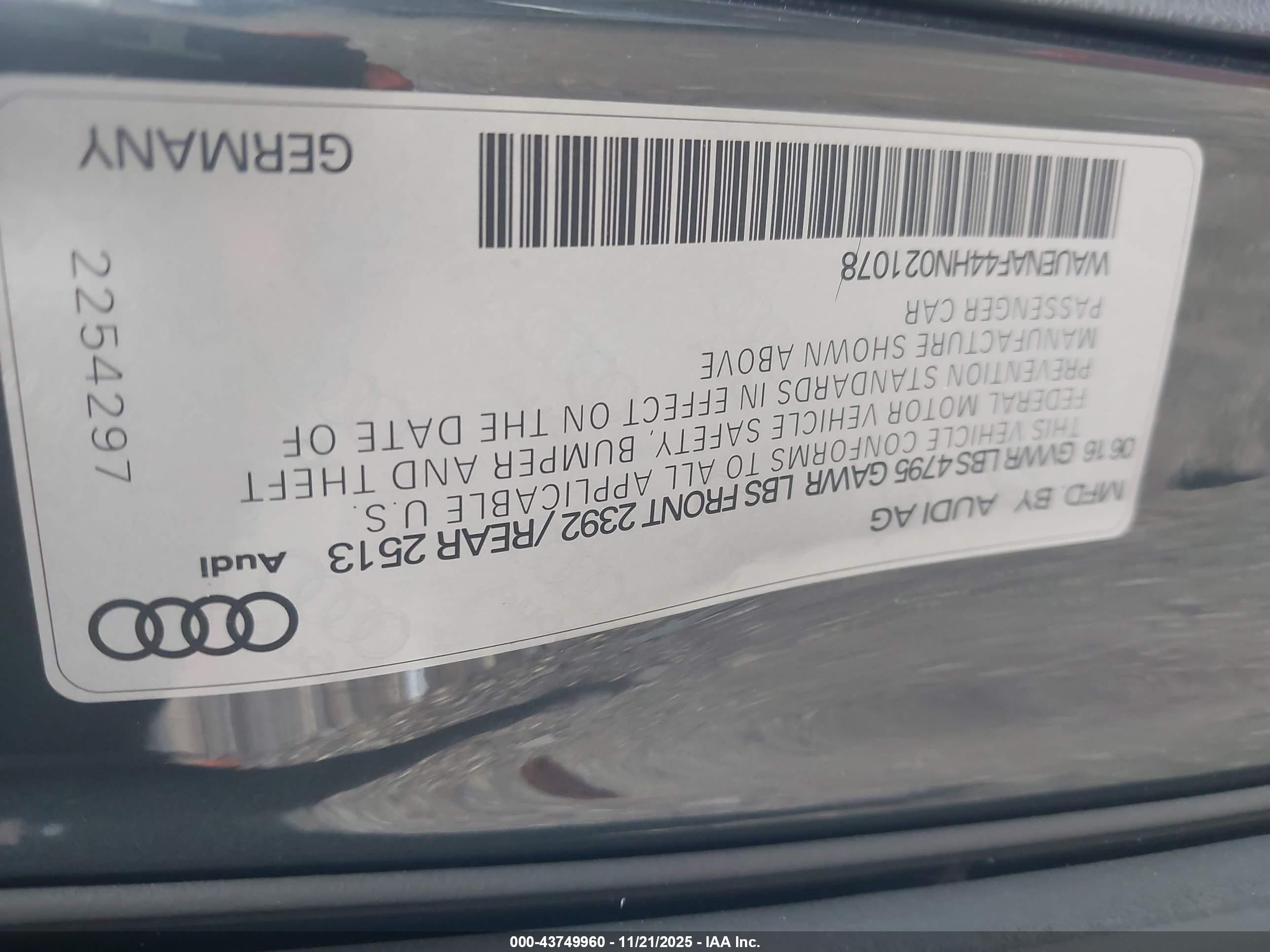 AUDI A4 image 9