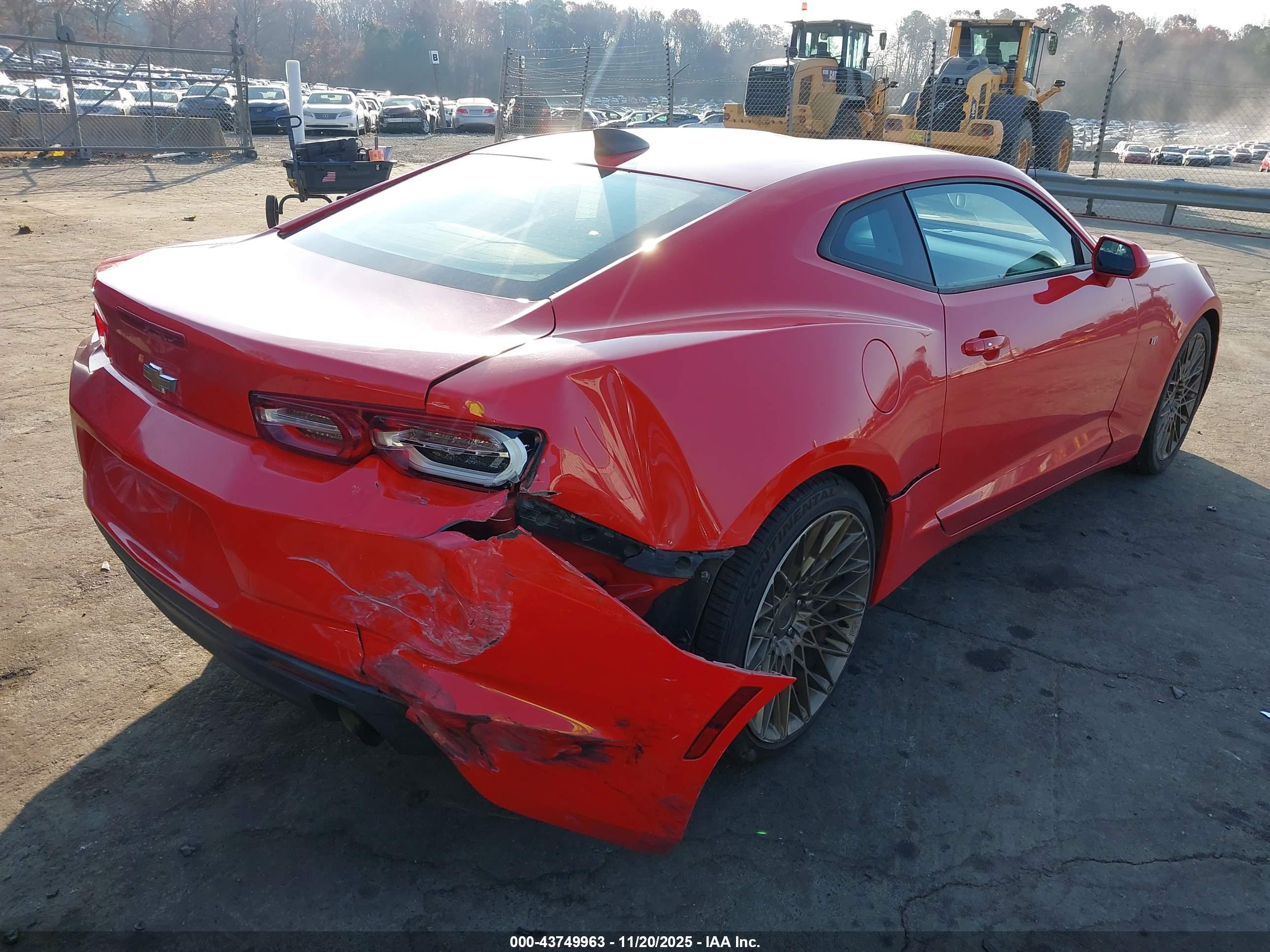 CHEVROLET CAMARO image 4