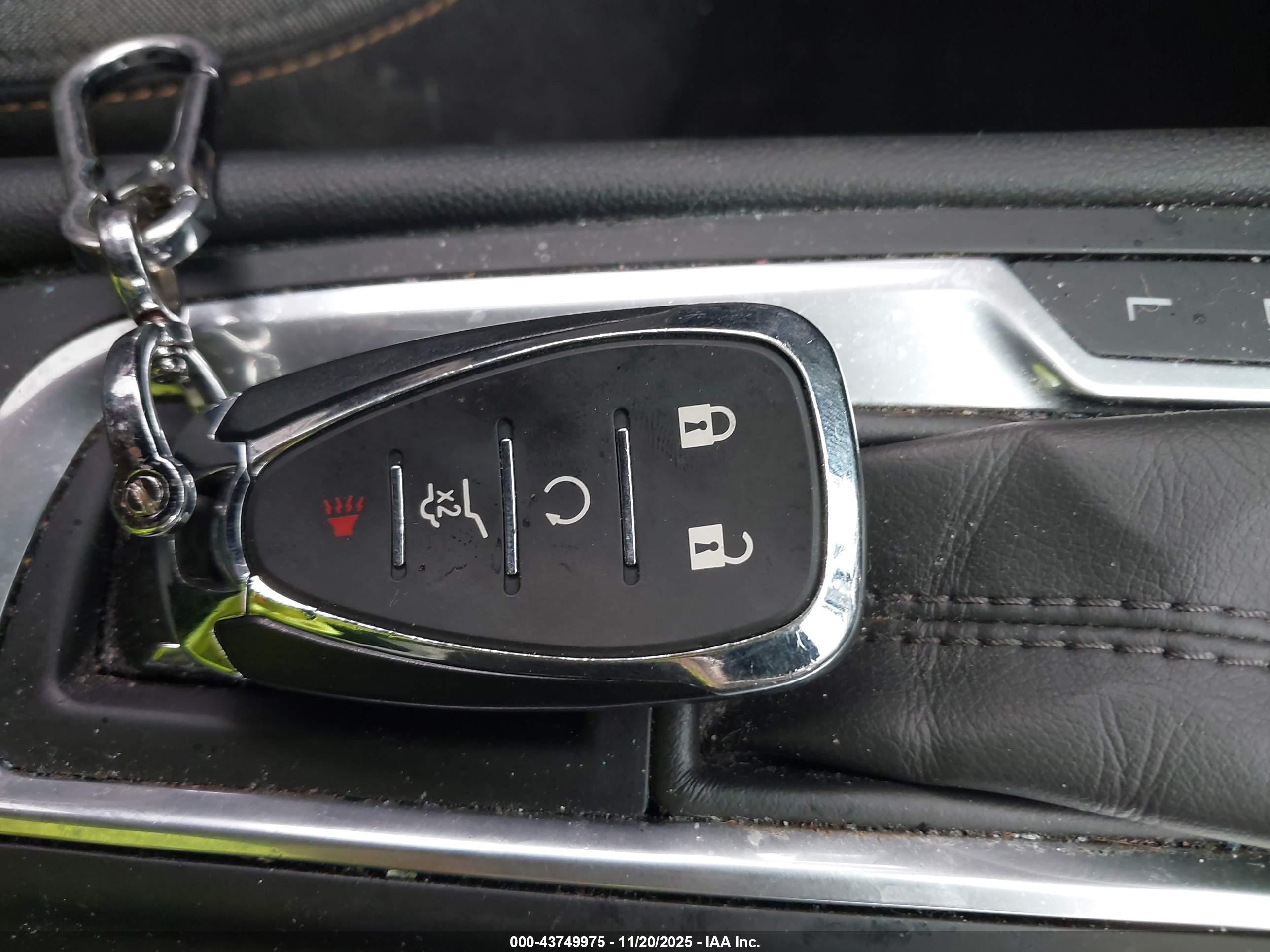 CHEVROLET EQUINOX image 11