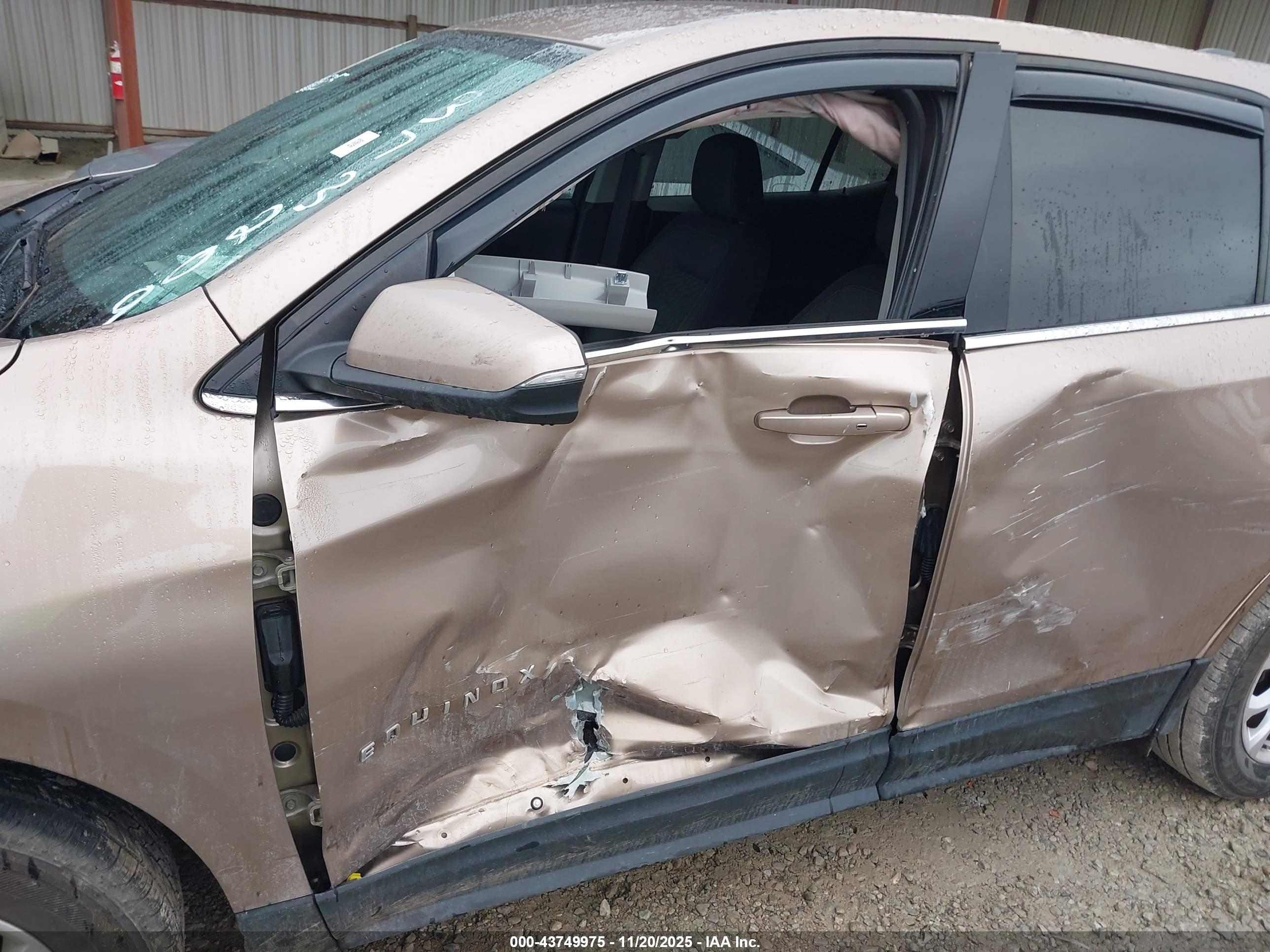 CHEVROLET EQUINOX image 6