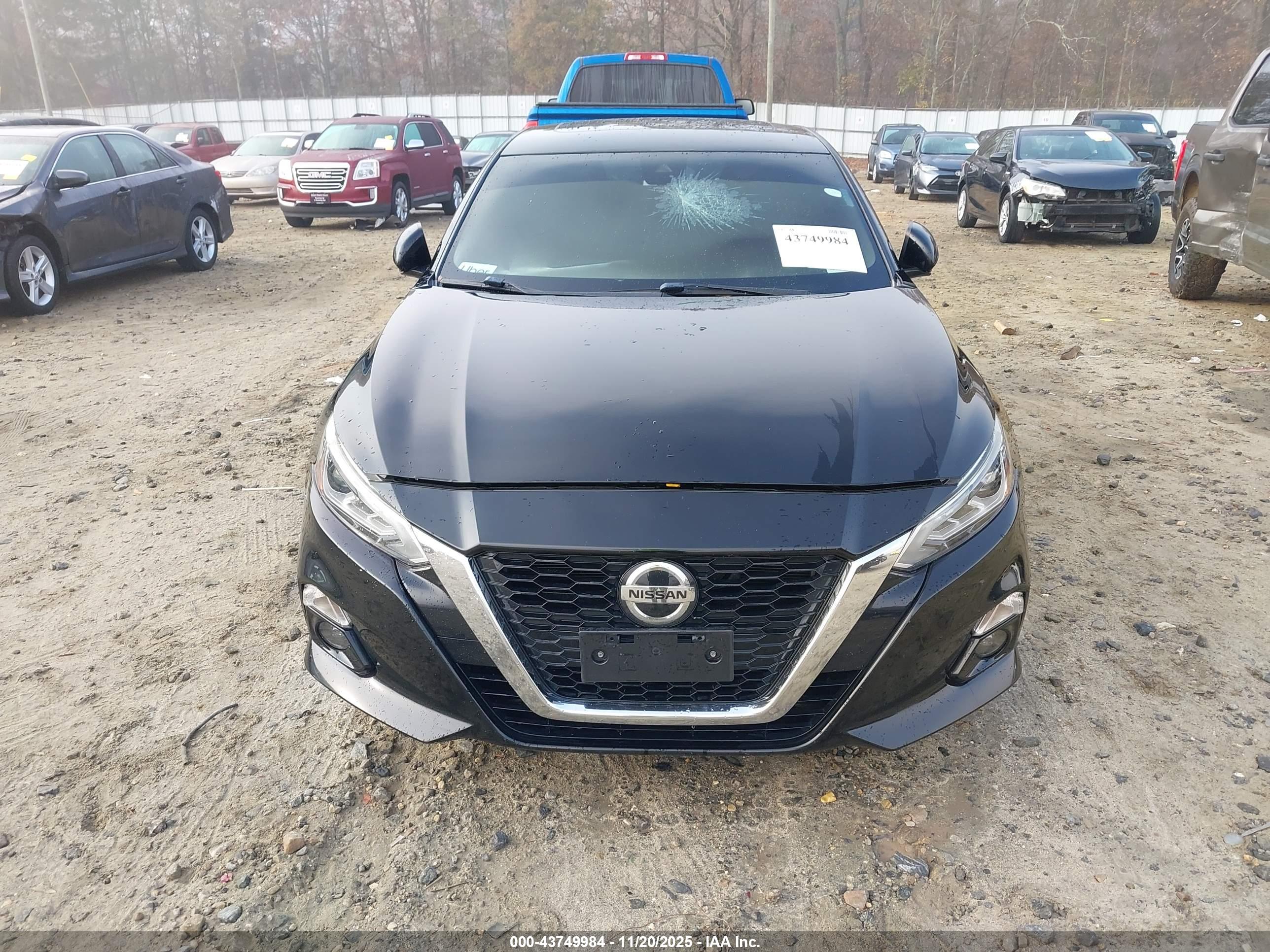 NISSAN ALTIMA image 6