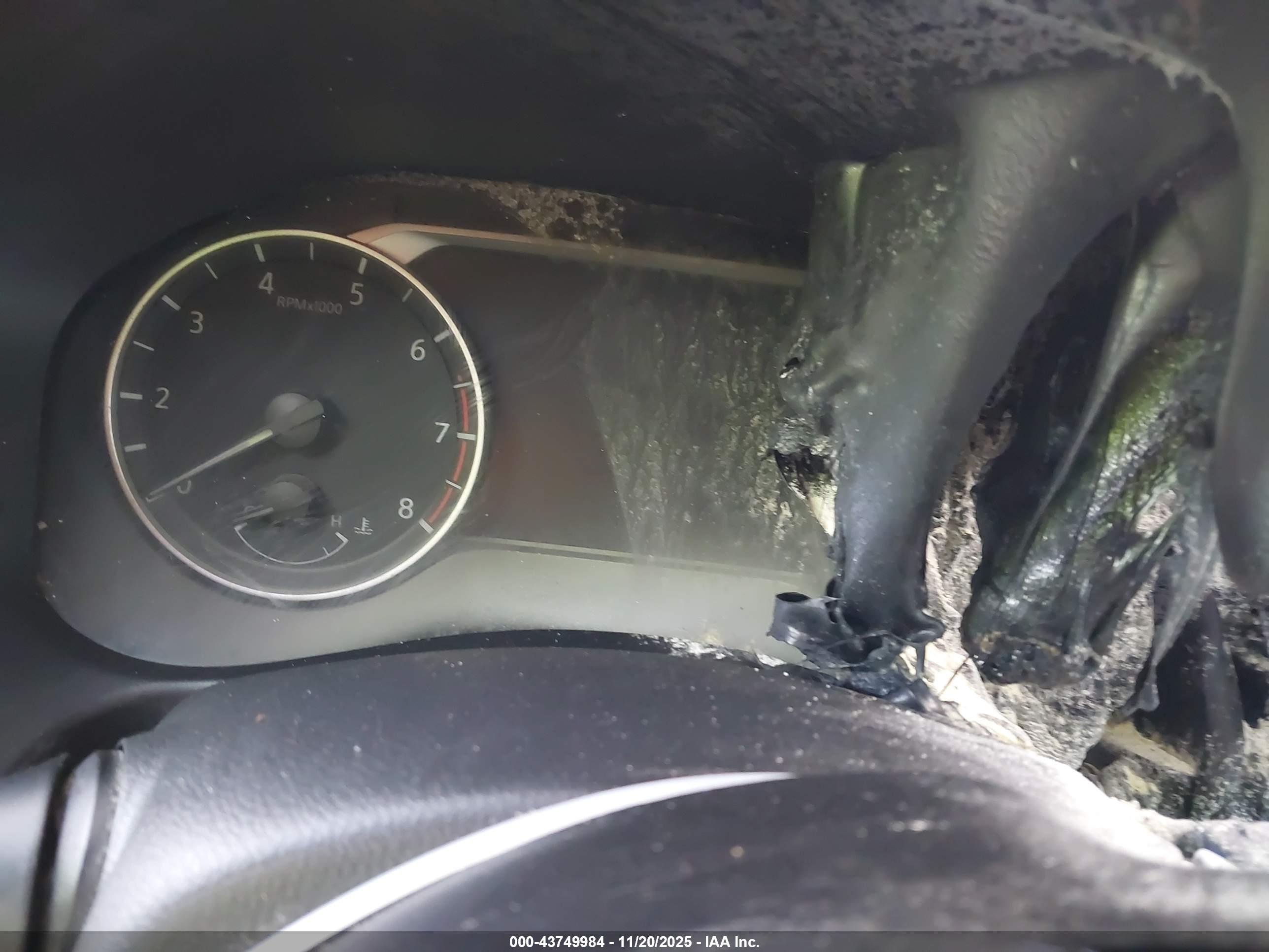 NISSAN ALTIMA image 7