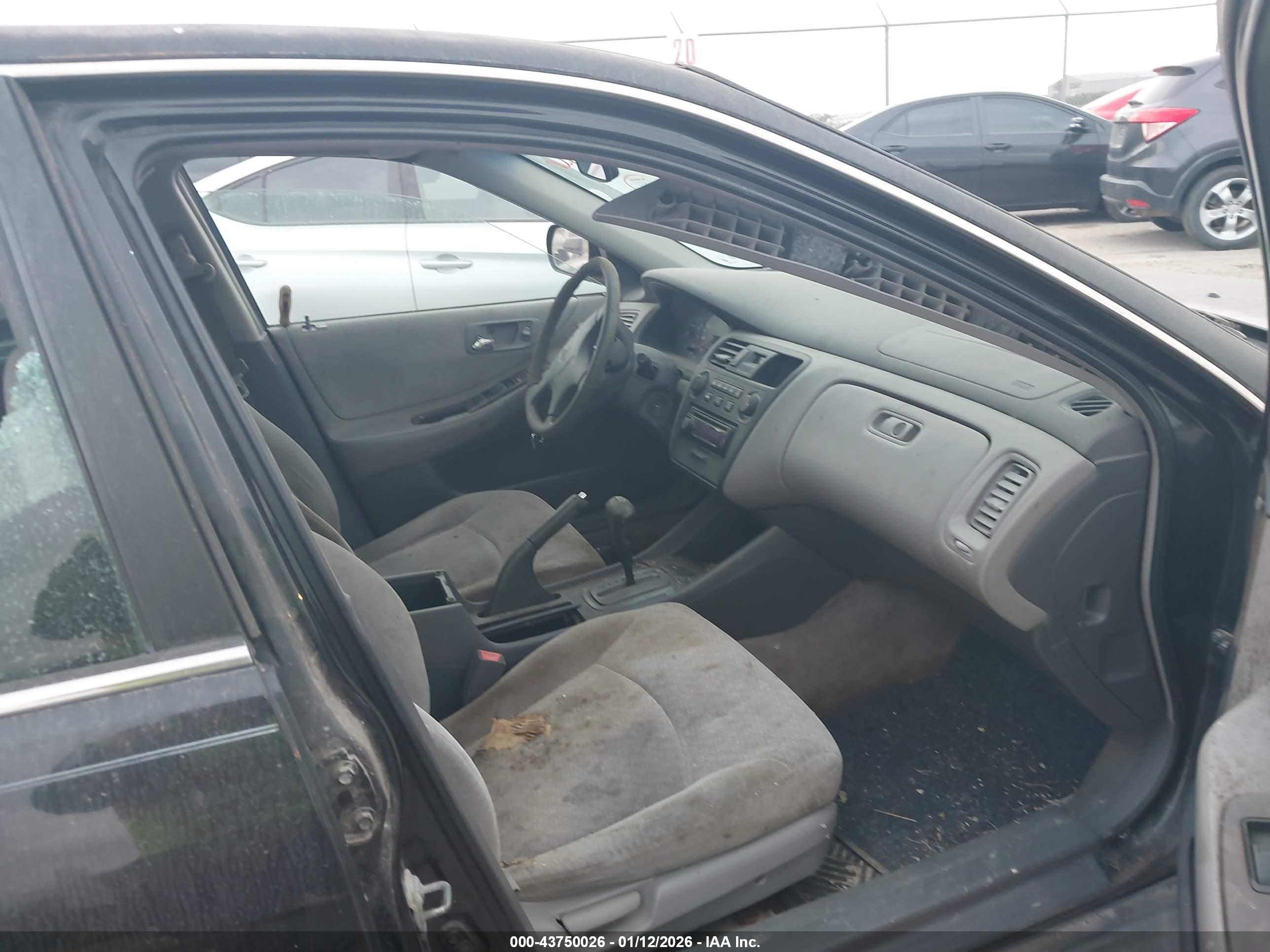 HONDA ACCORD image 5