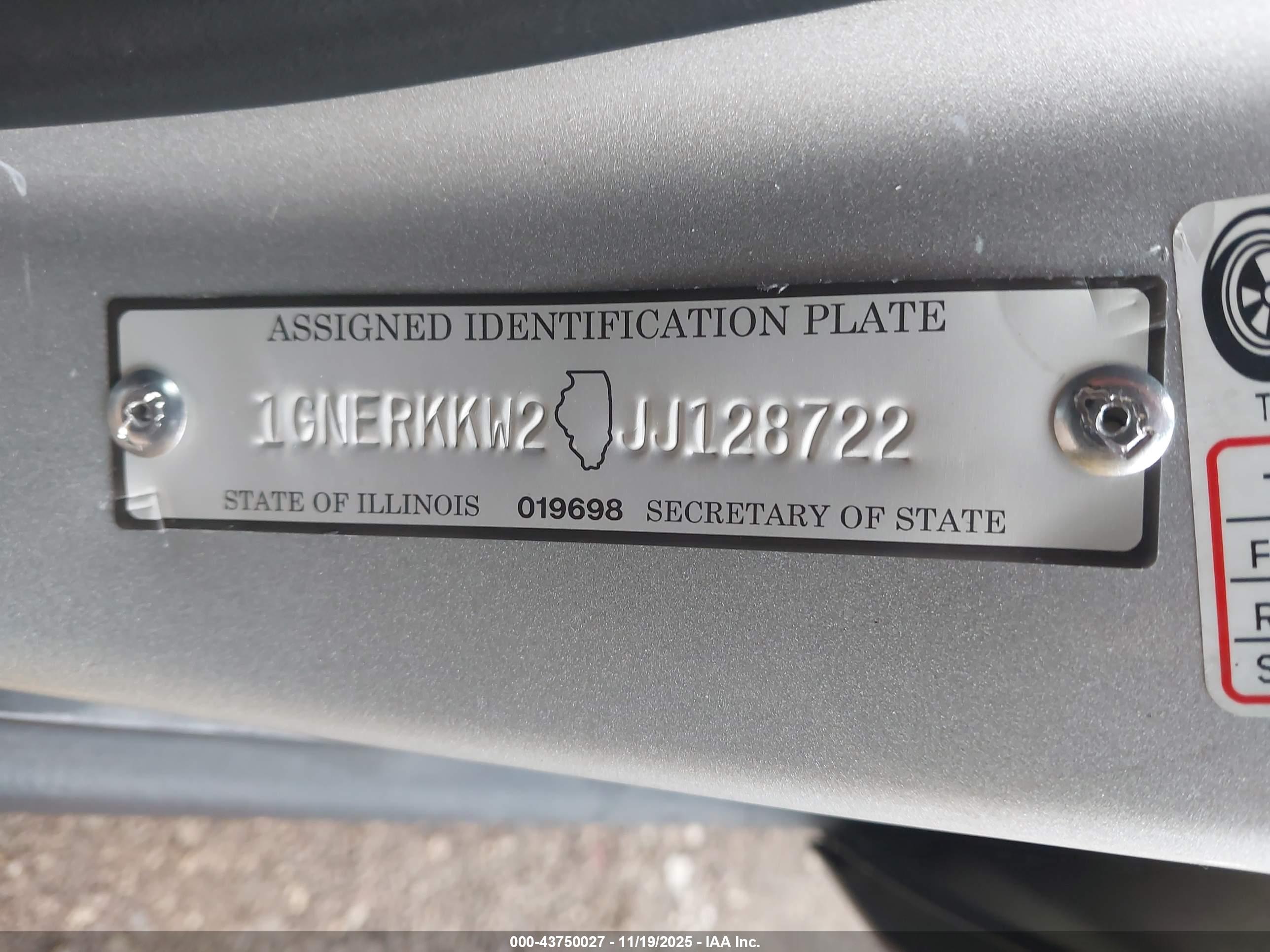 CHEVROLET TRAVERSE image 9