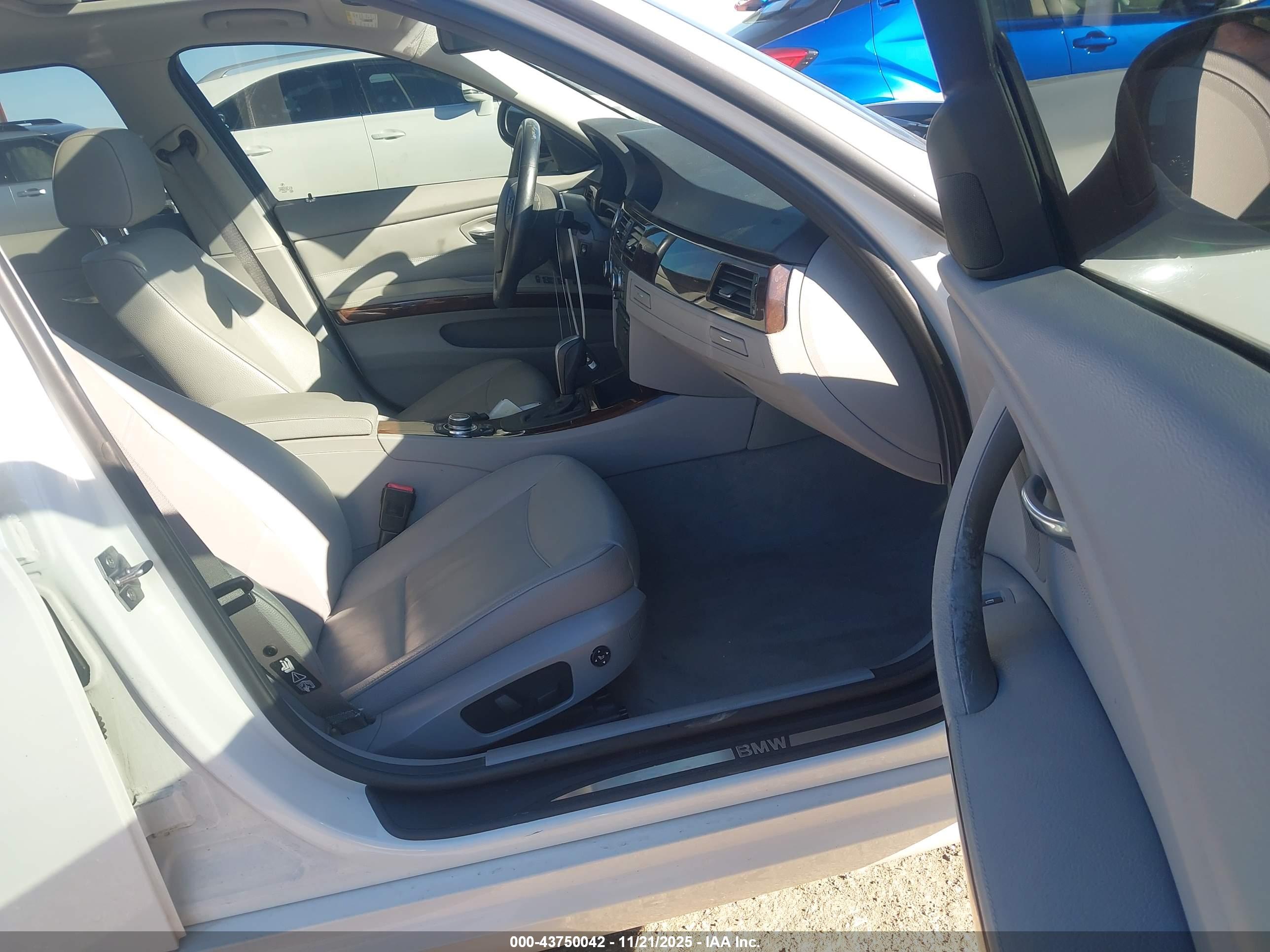 BMW 328I image 5