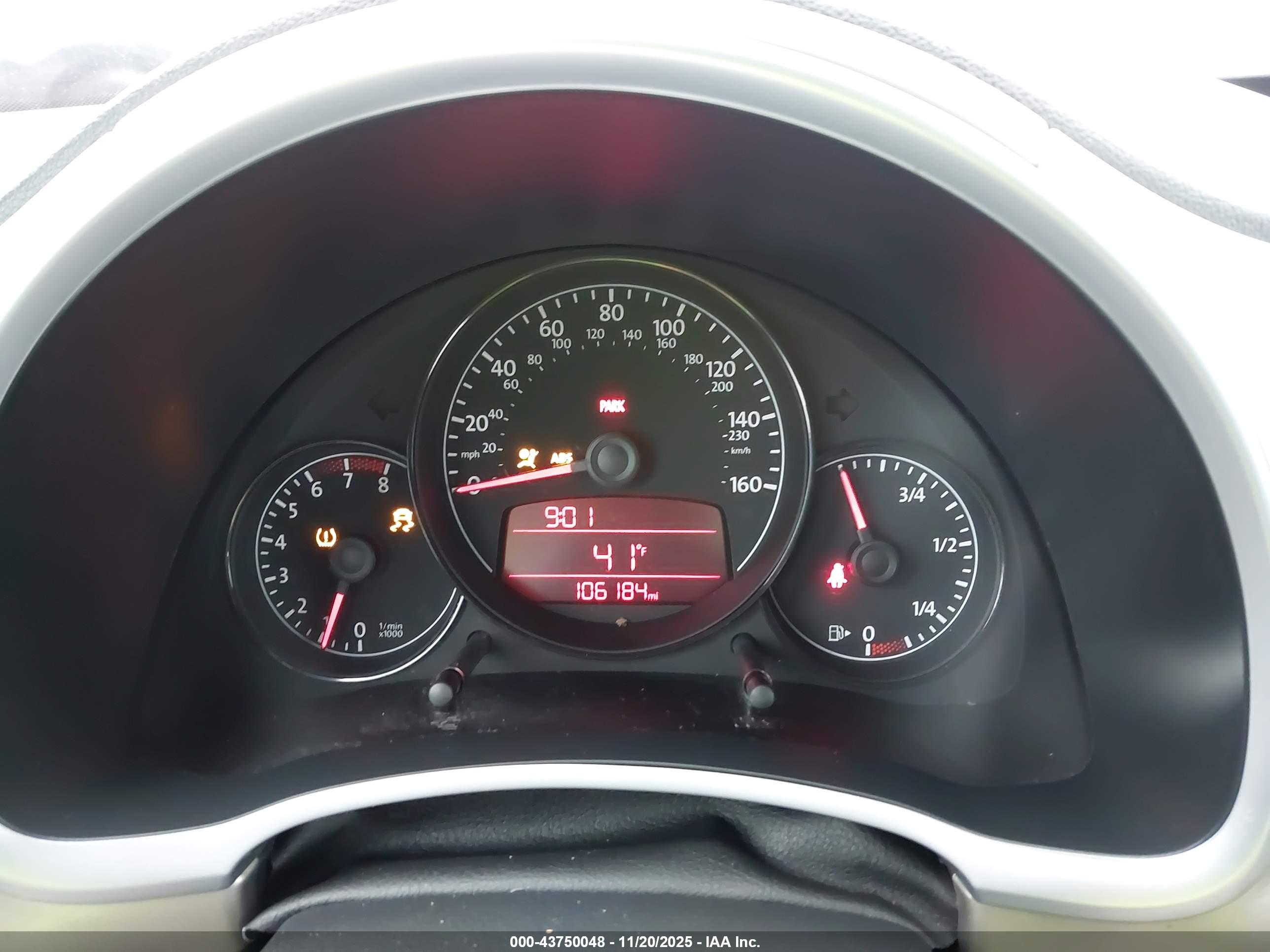 VOLKSWAGEN BEETLE image 7