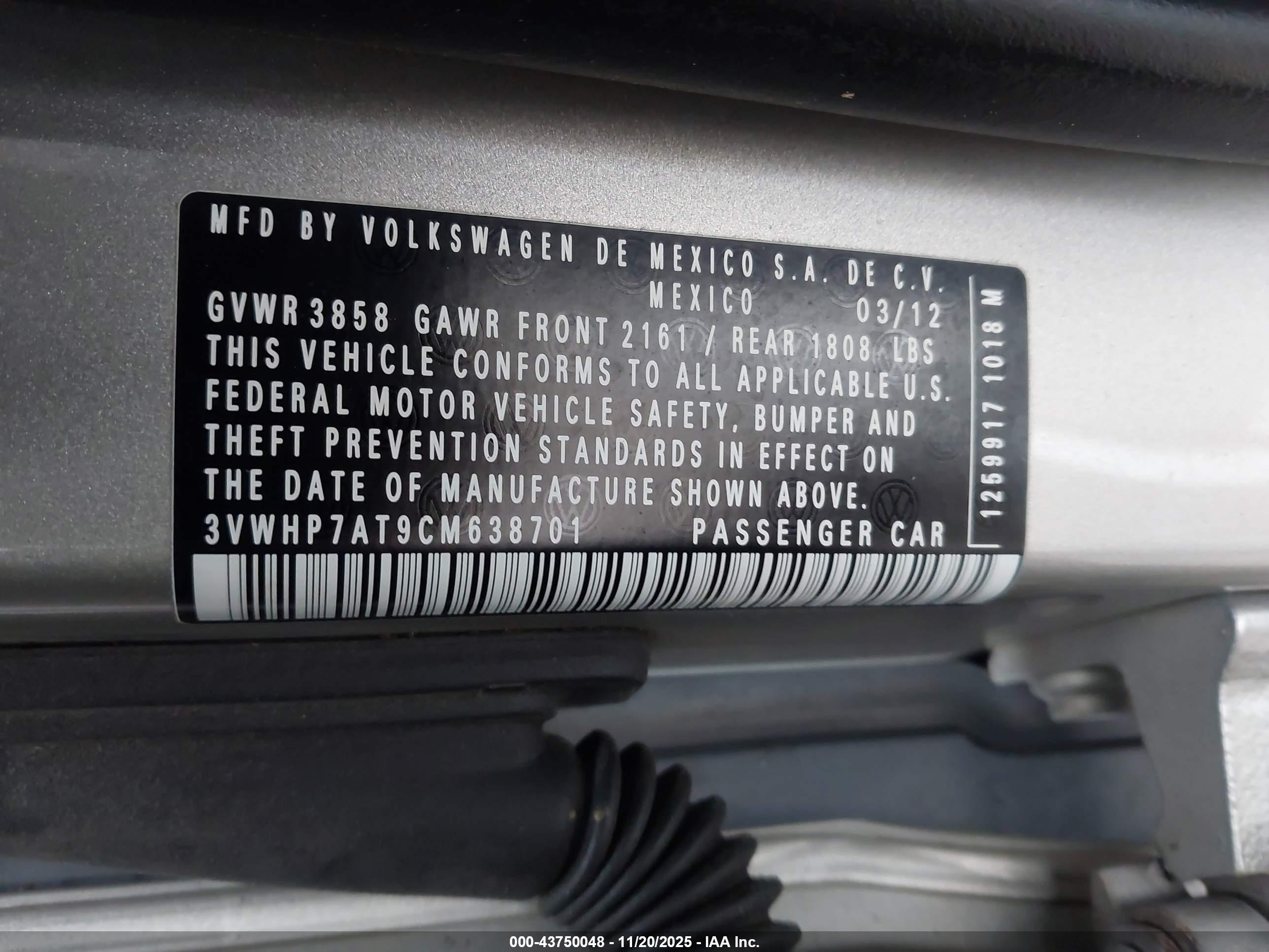 VOLKSWAGEN BEETLE image 9