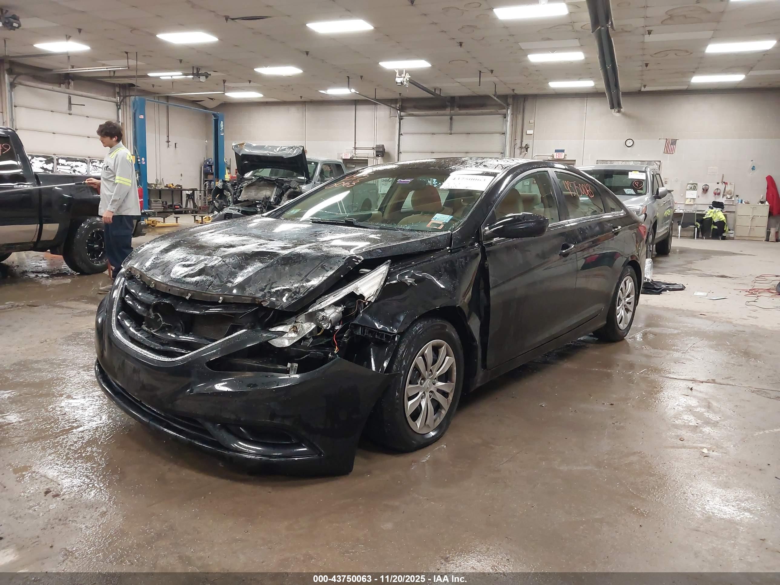 HYUNDAI SONATA image 2