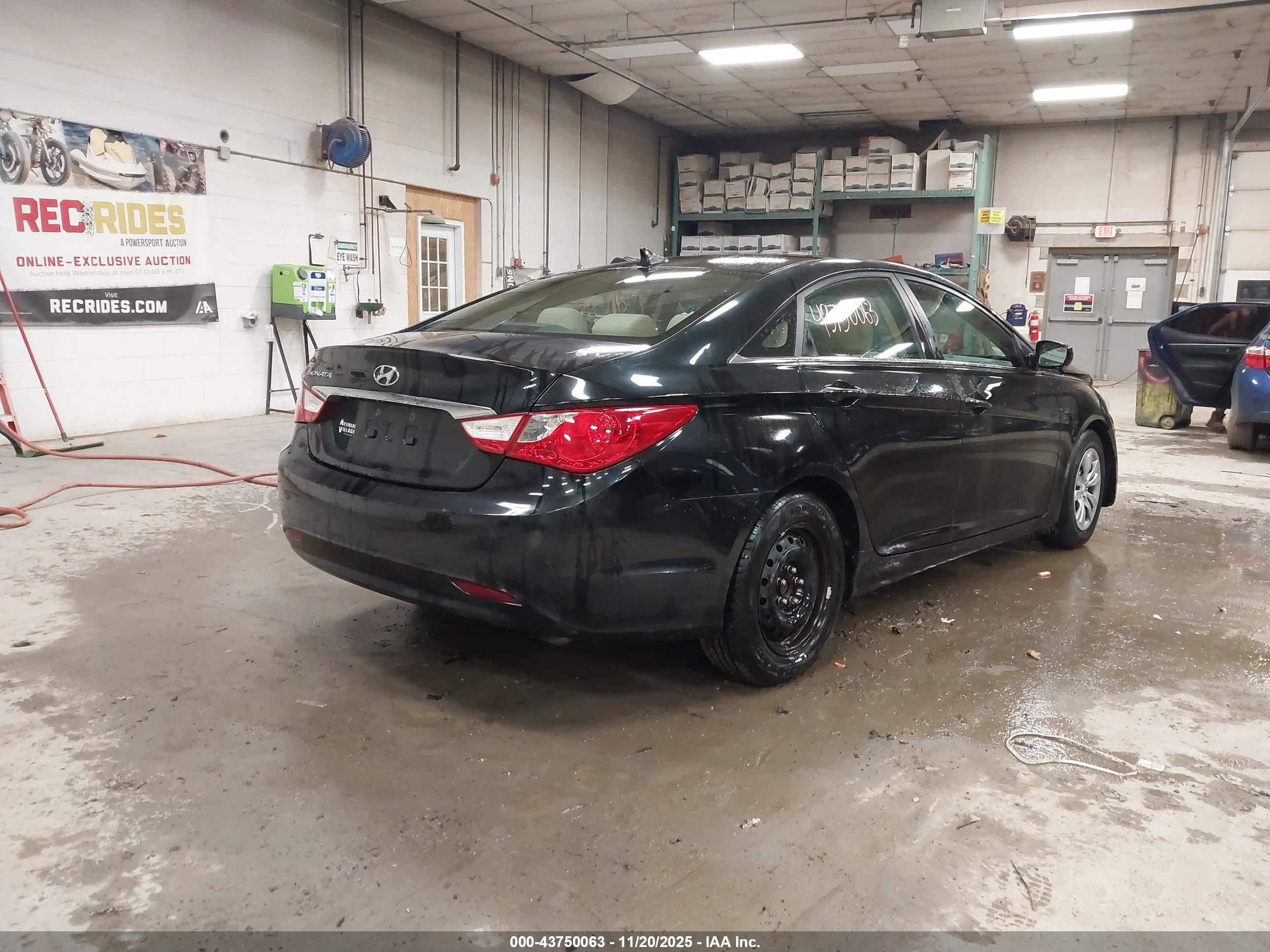 HYUNDAI SONATA image 4