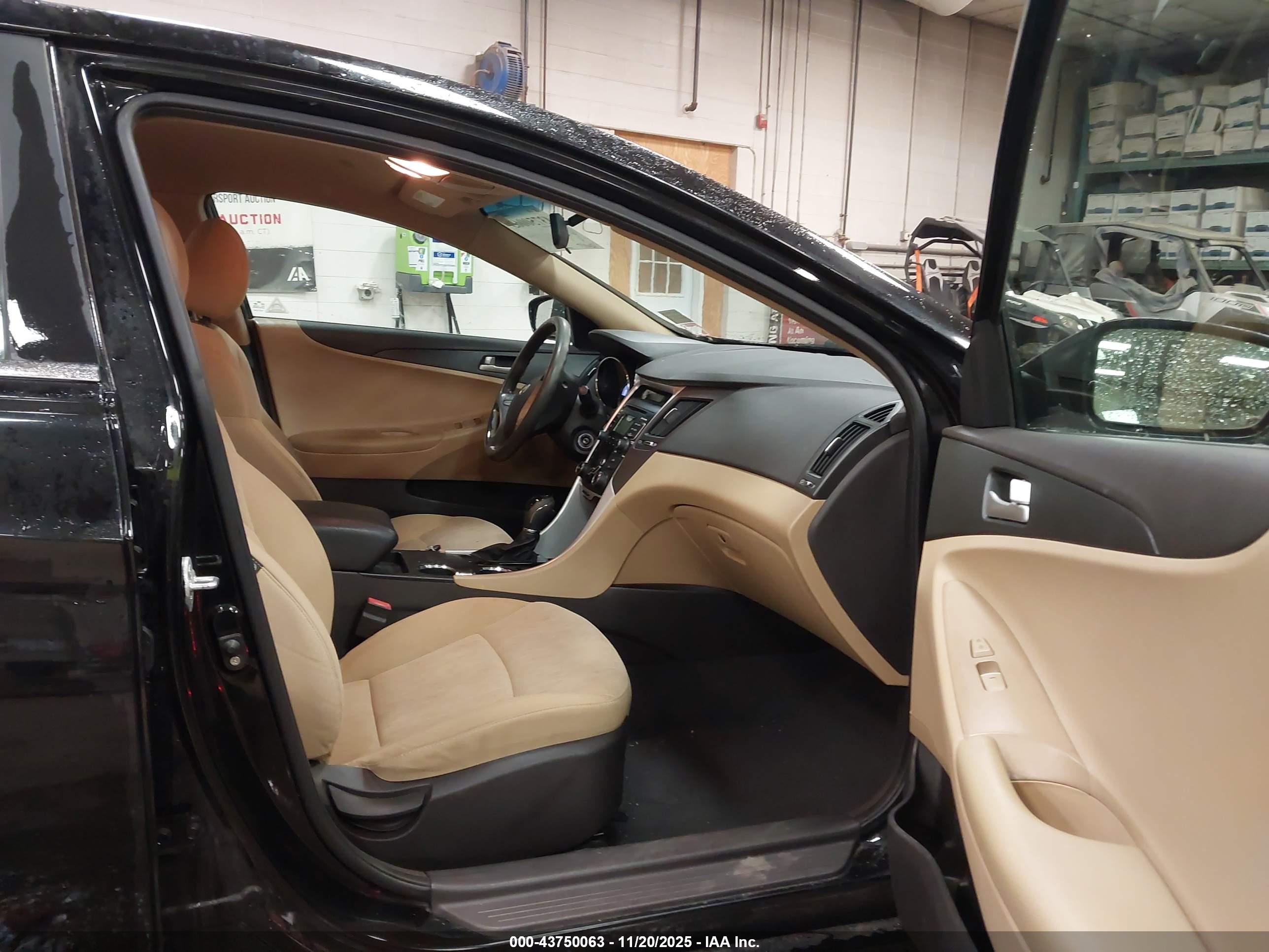 HYUNDAI SONATA image 5