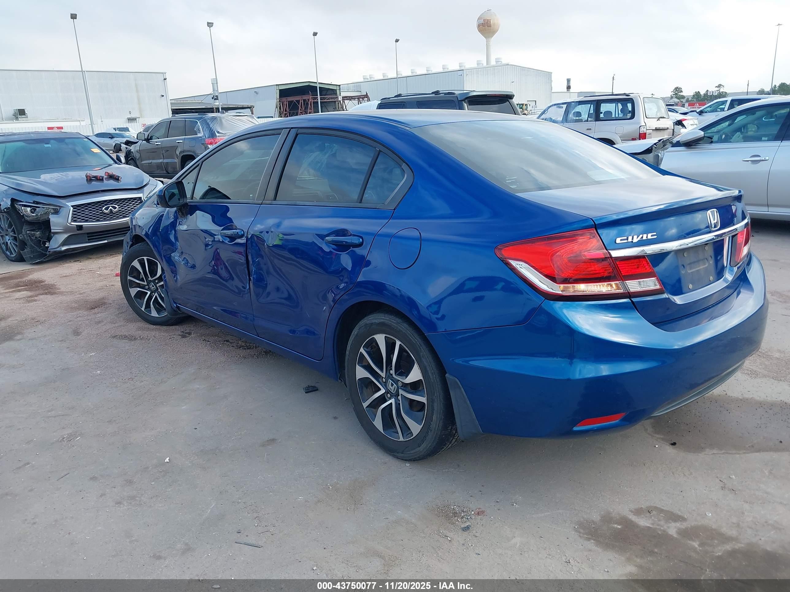 HONDA CIVIC image 3
