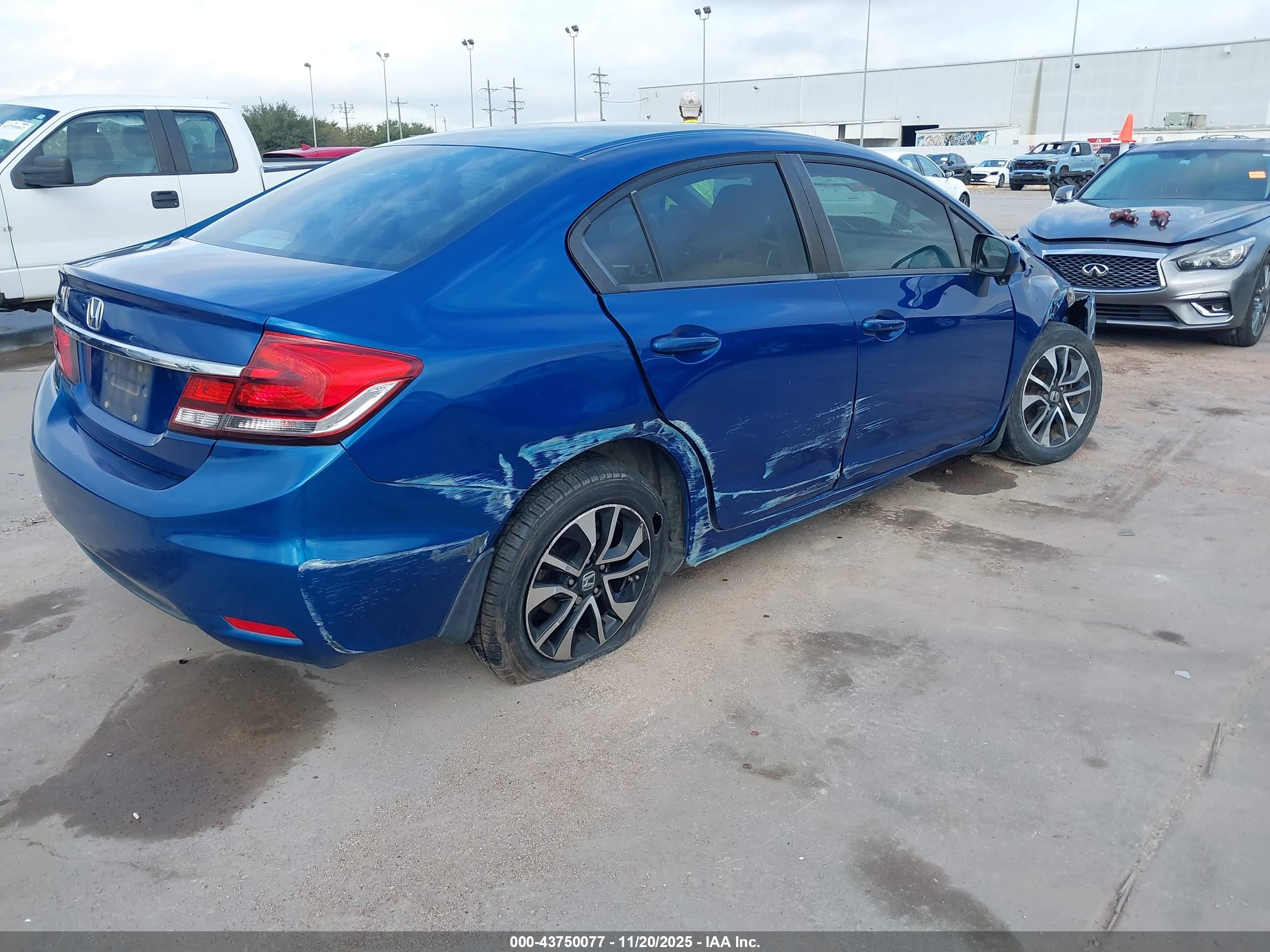 HONDA CIVIC image 4