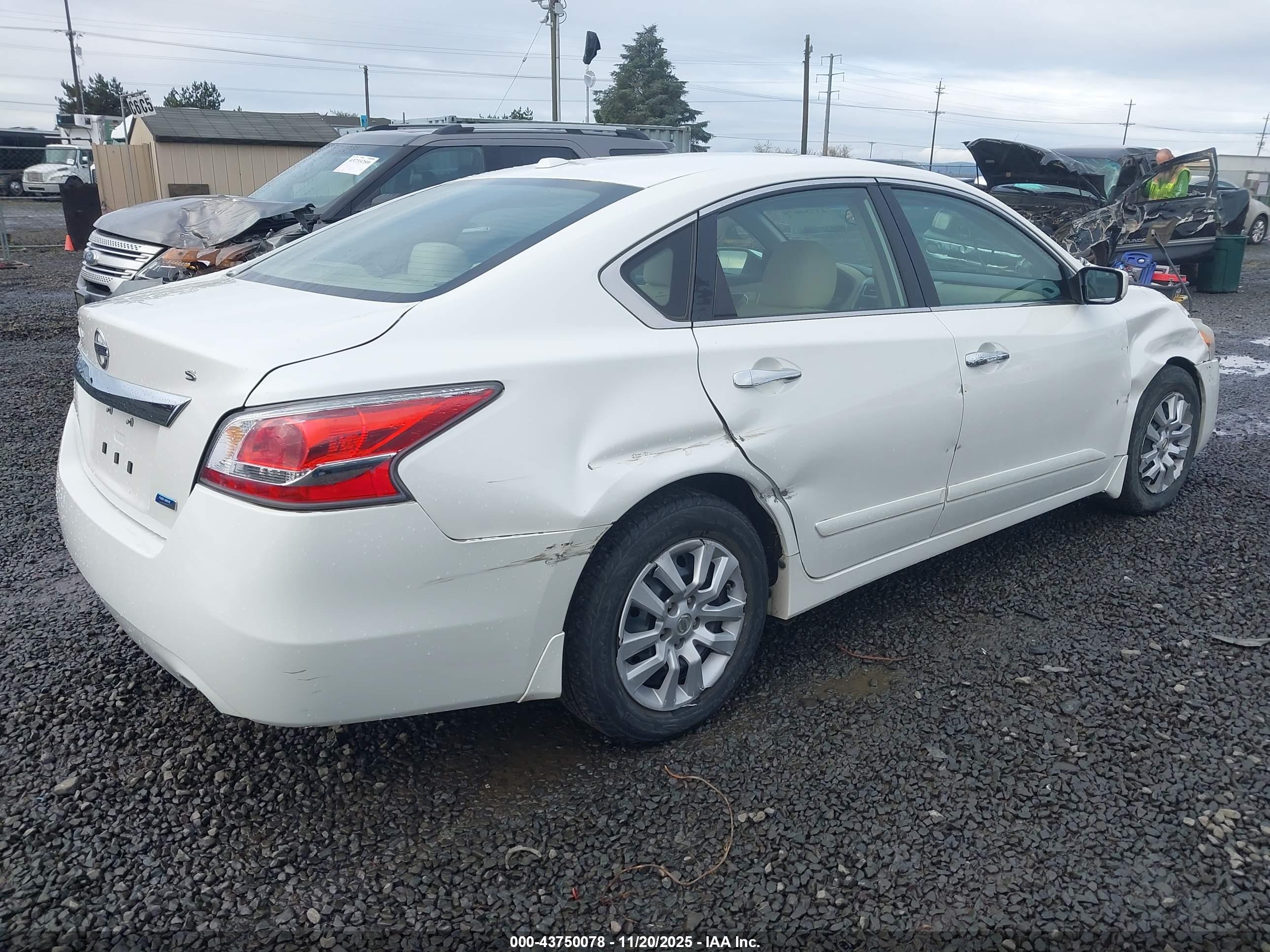 NISSAN ALTIMA image 4