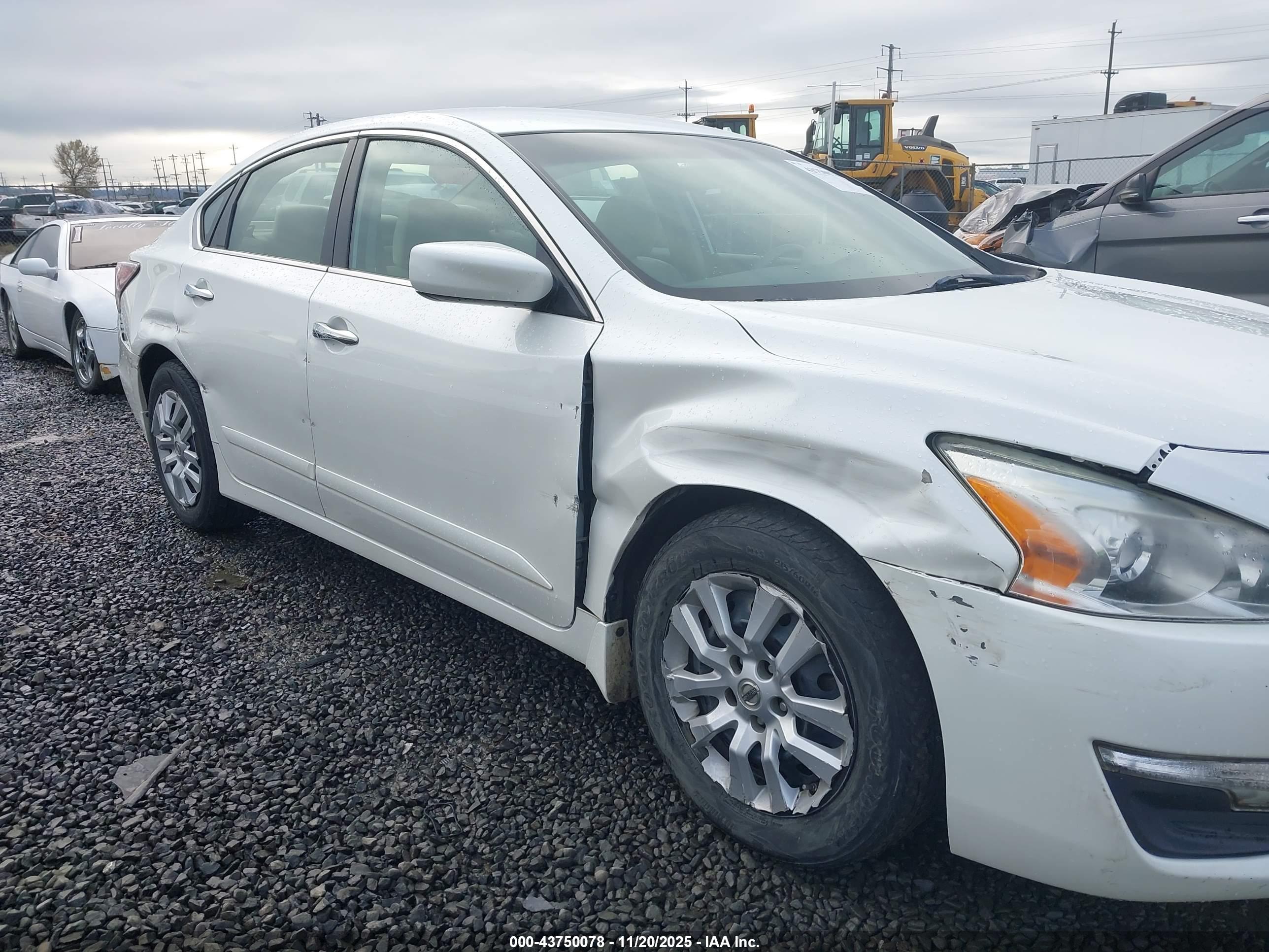 NISSAN ALTIMA image 6