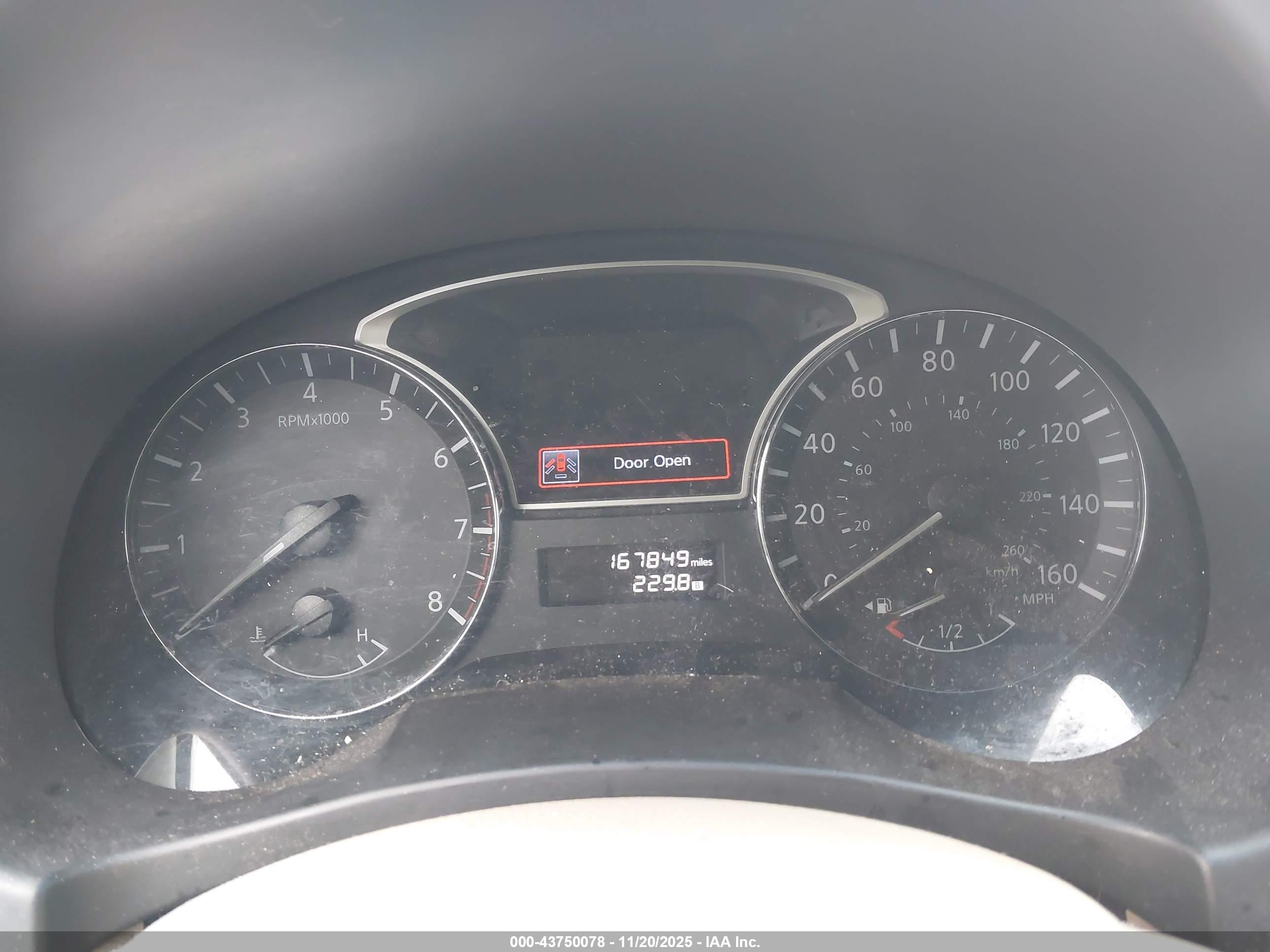 NISSAN ALTIMA image 7