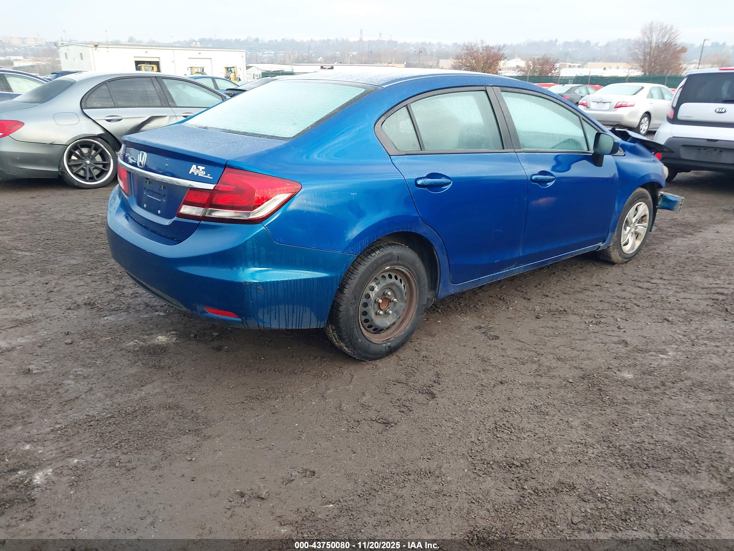 HONDA CIVIC image 4