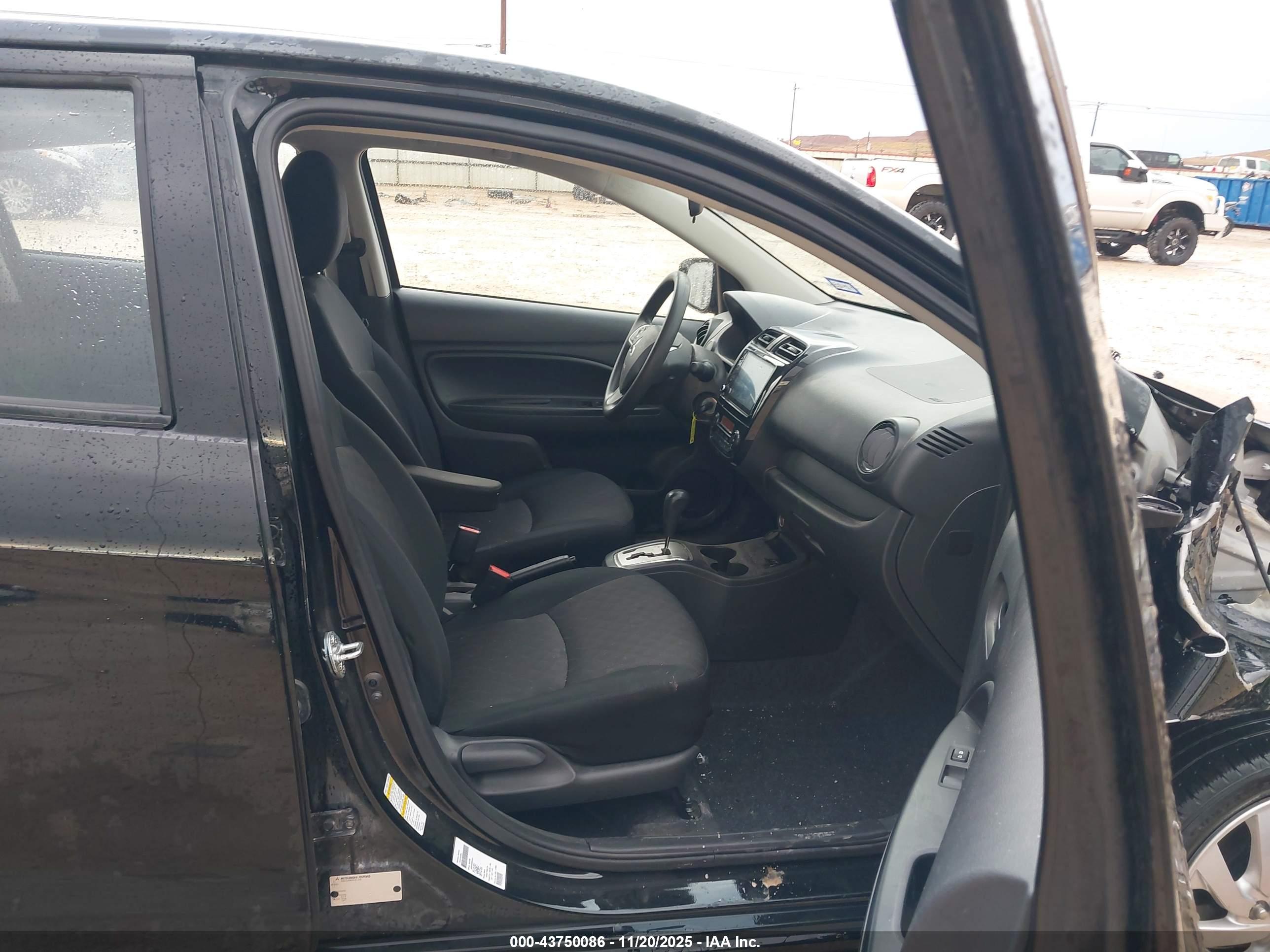 MITSUBISHI MIRAGE image 5