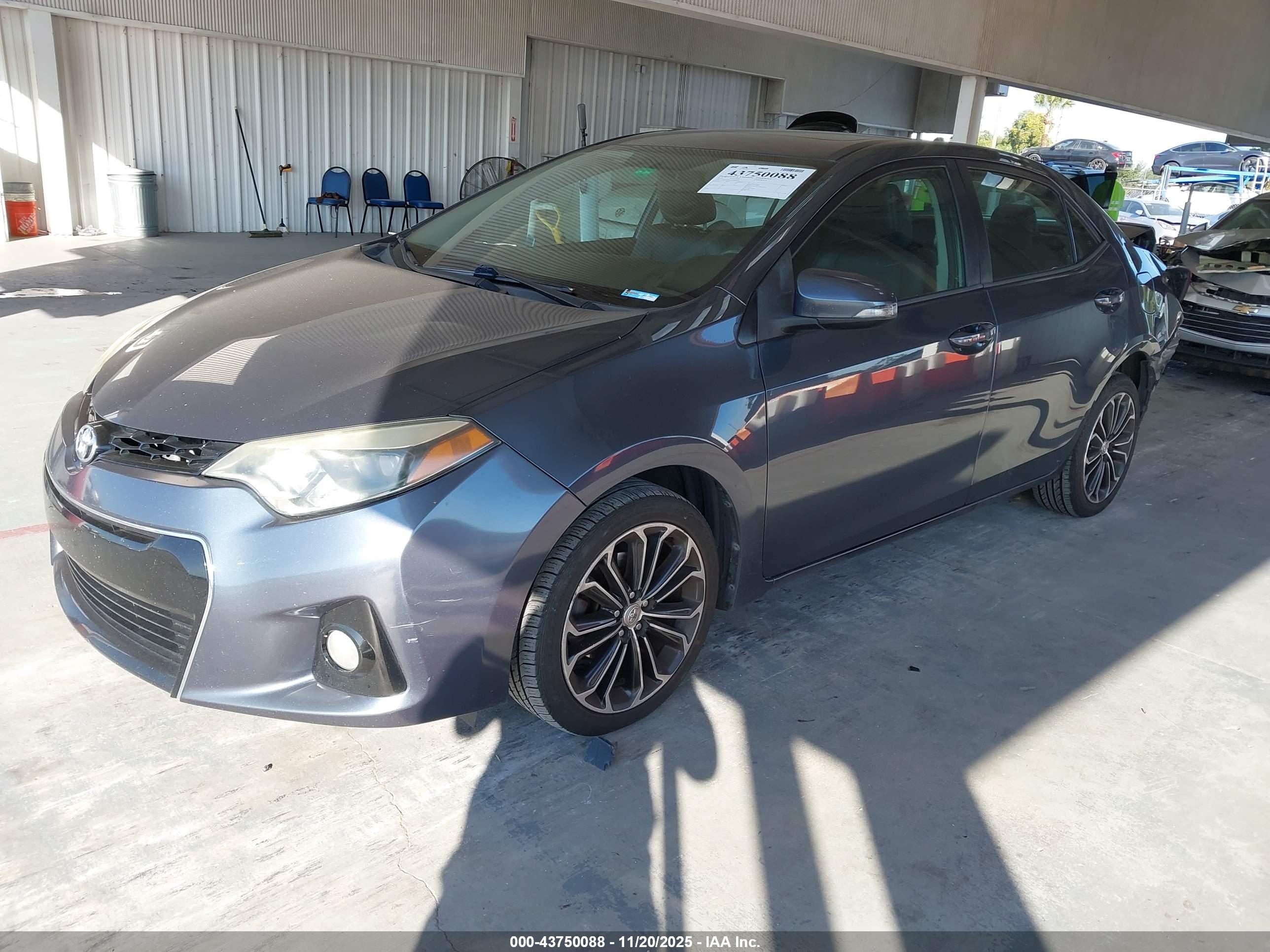 TOYOTA COROLLA image 2