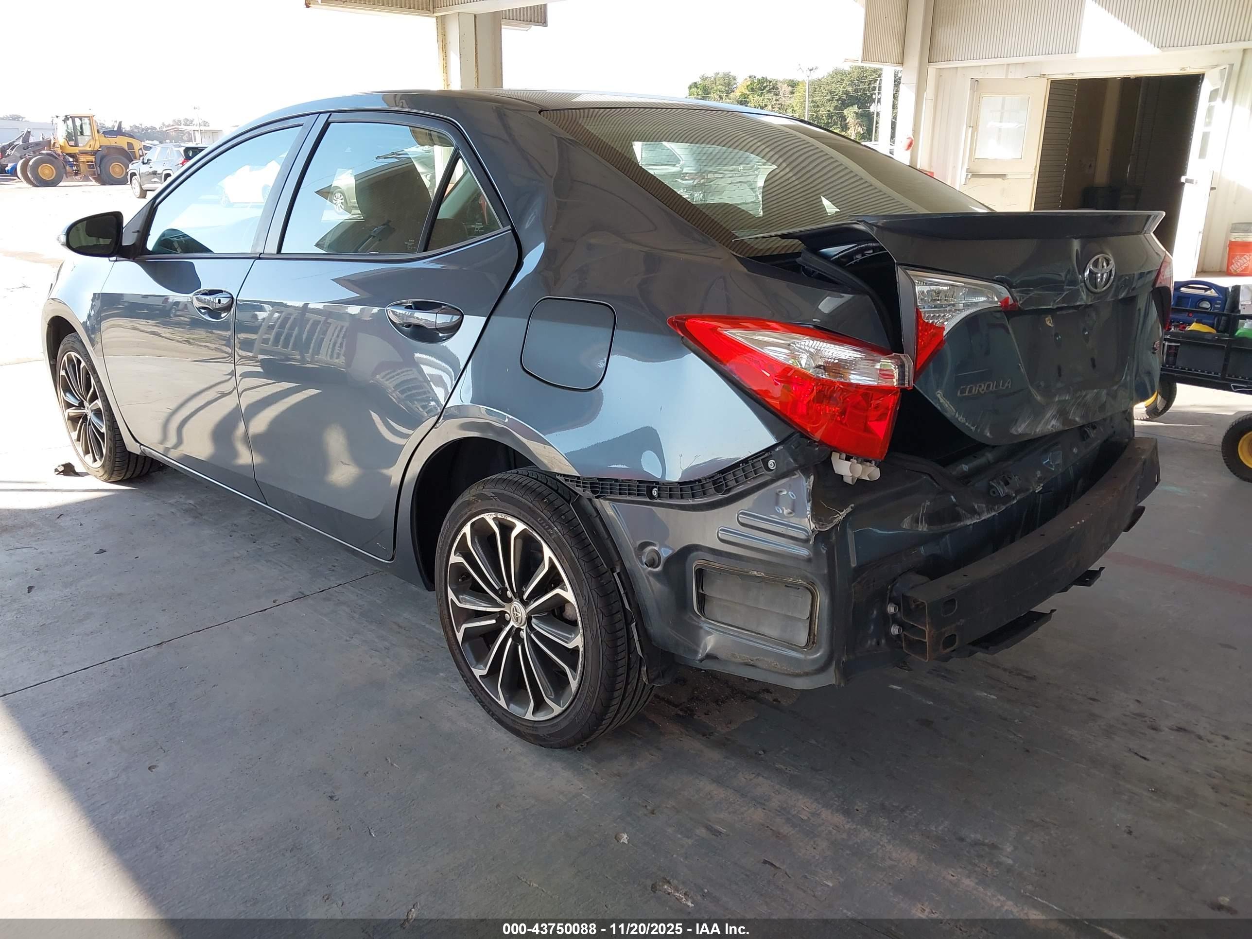 TOYOTA COROLLA image 3