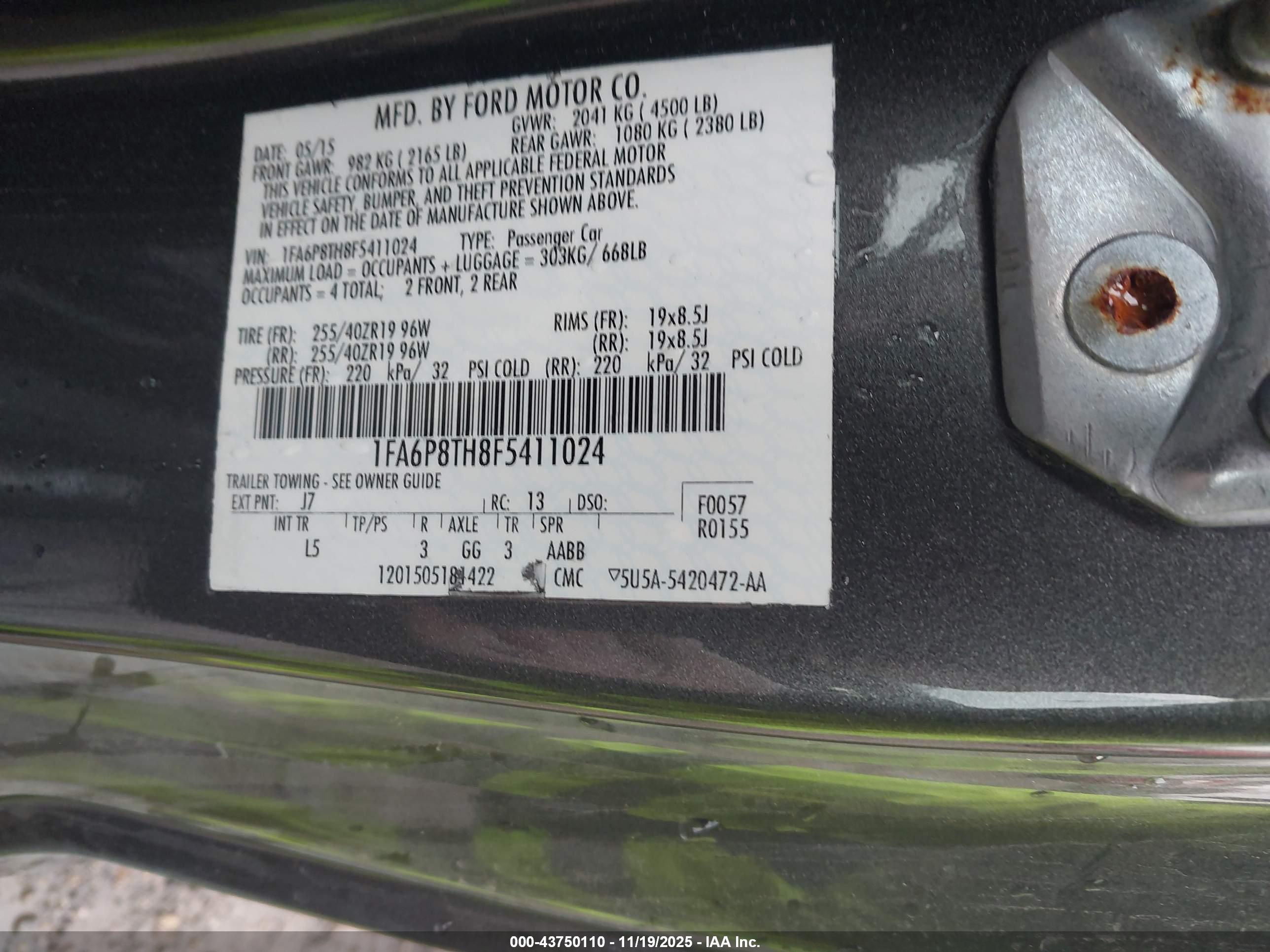 FORD MUSTANG image 9