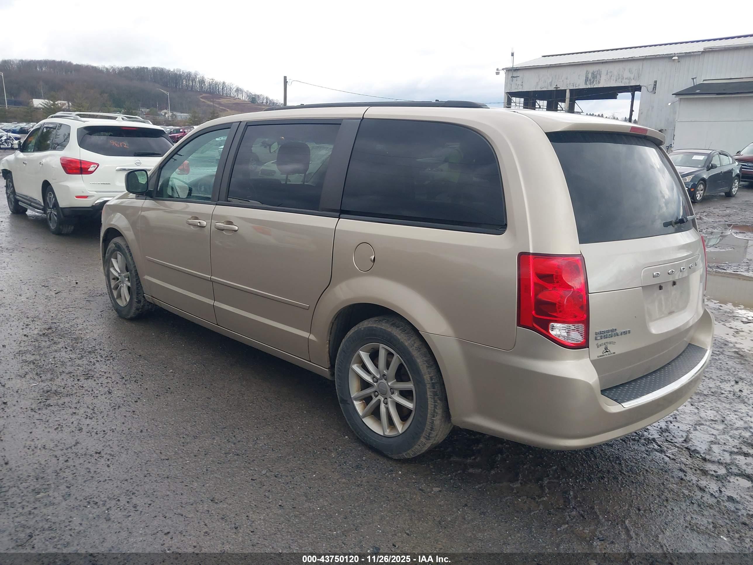 DODGE GRAND image 3