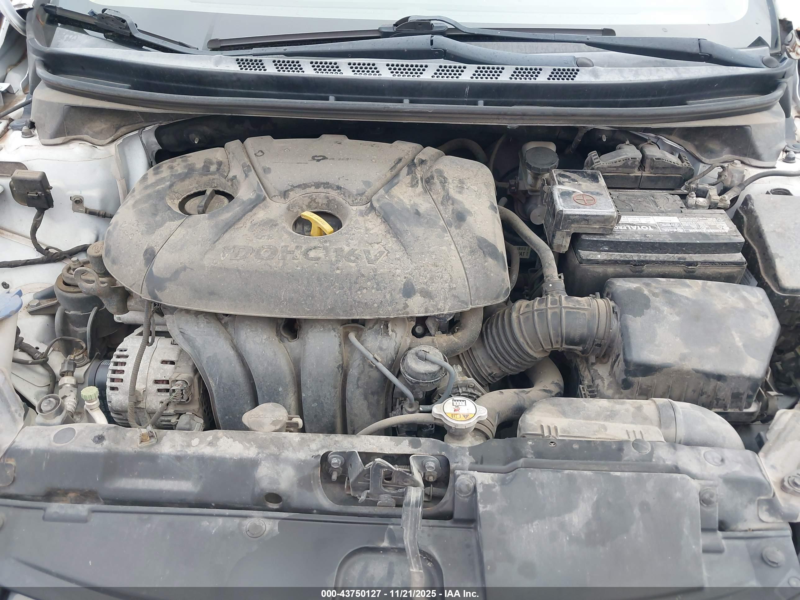 HYUNDAI ELANTRA image 10