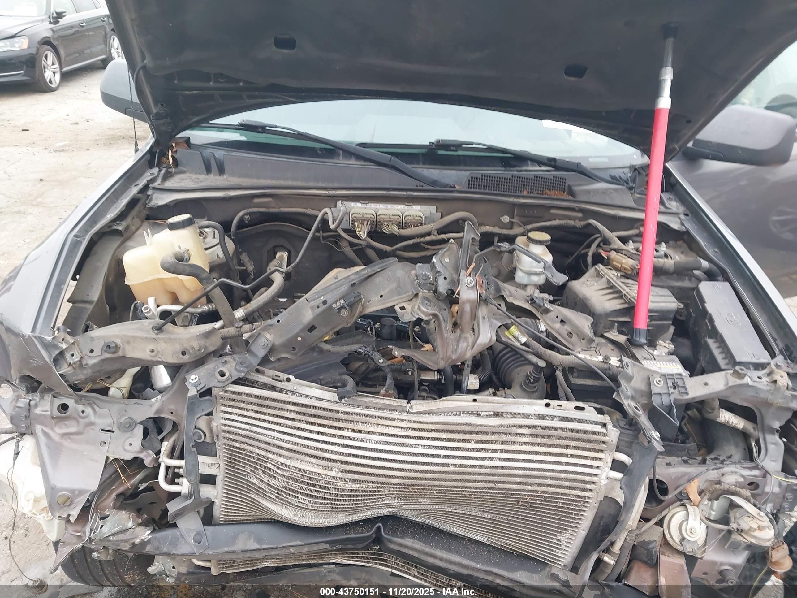 FORD ESCAPE image 10