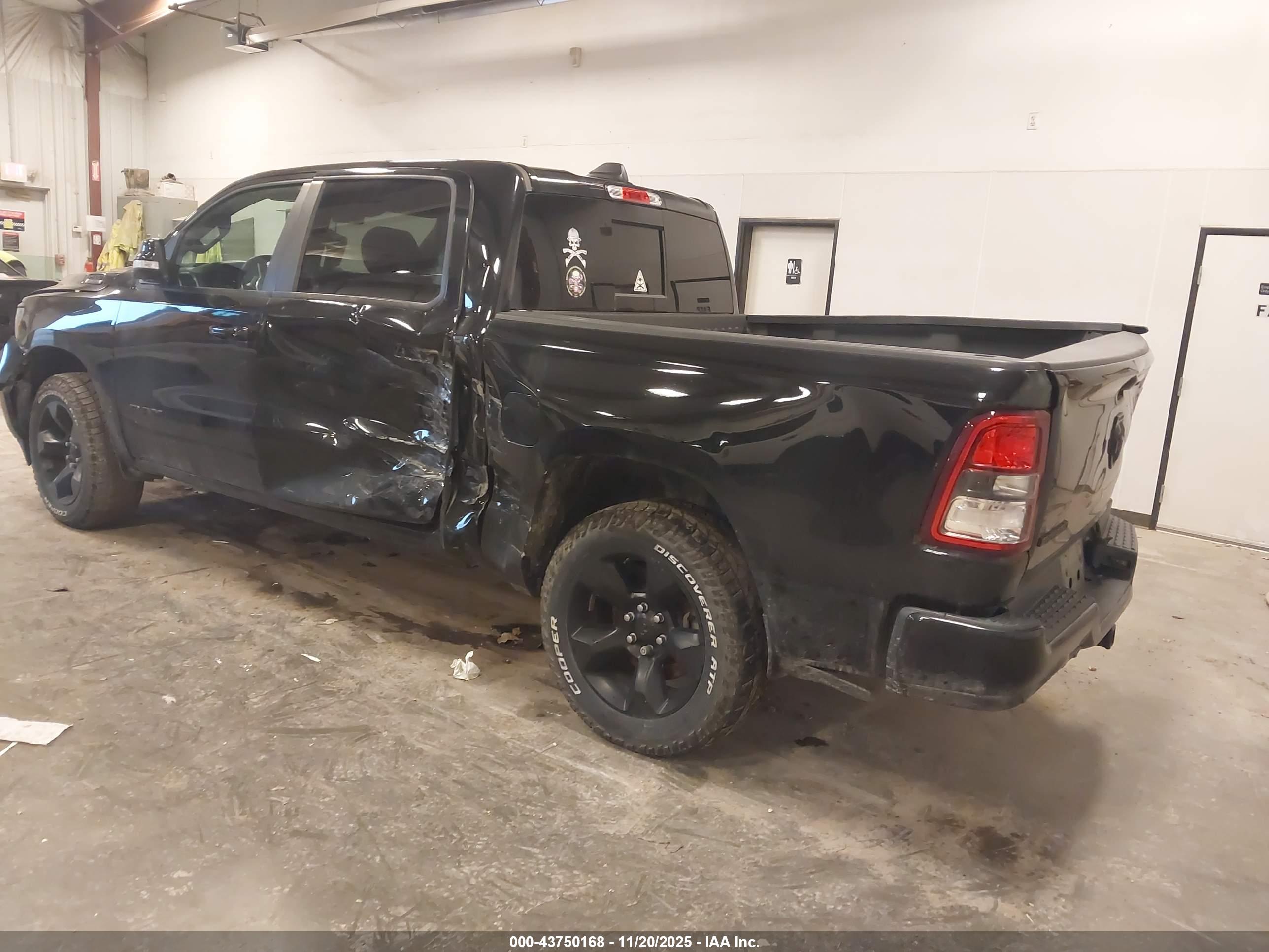 RAM 1500 image 3