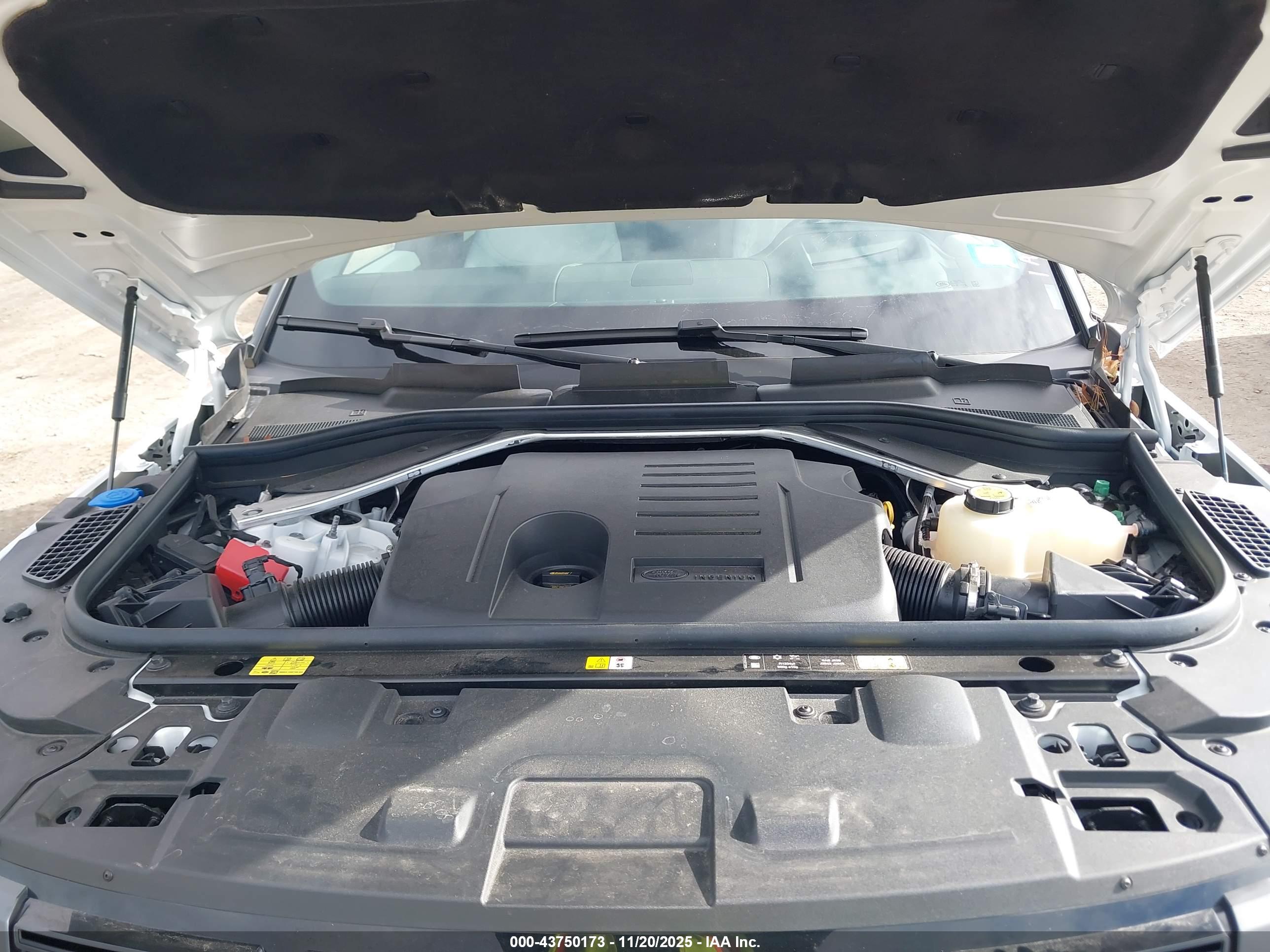 LAND ROVER image 10