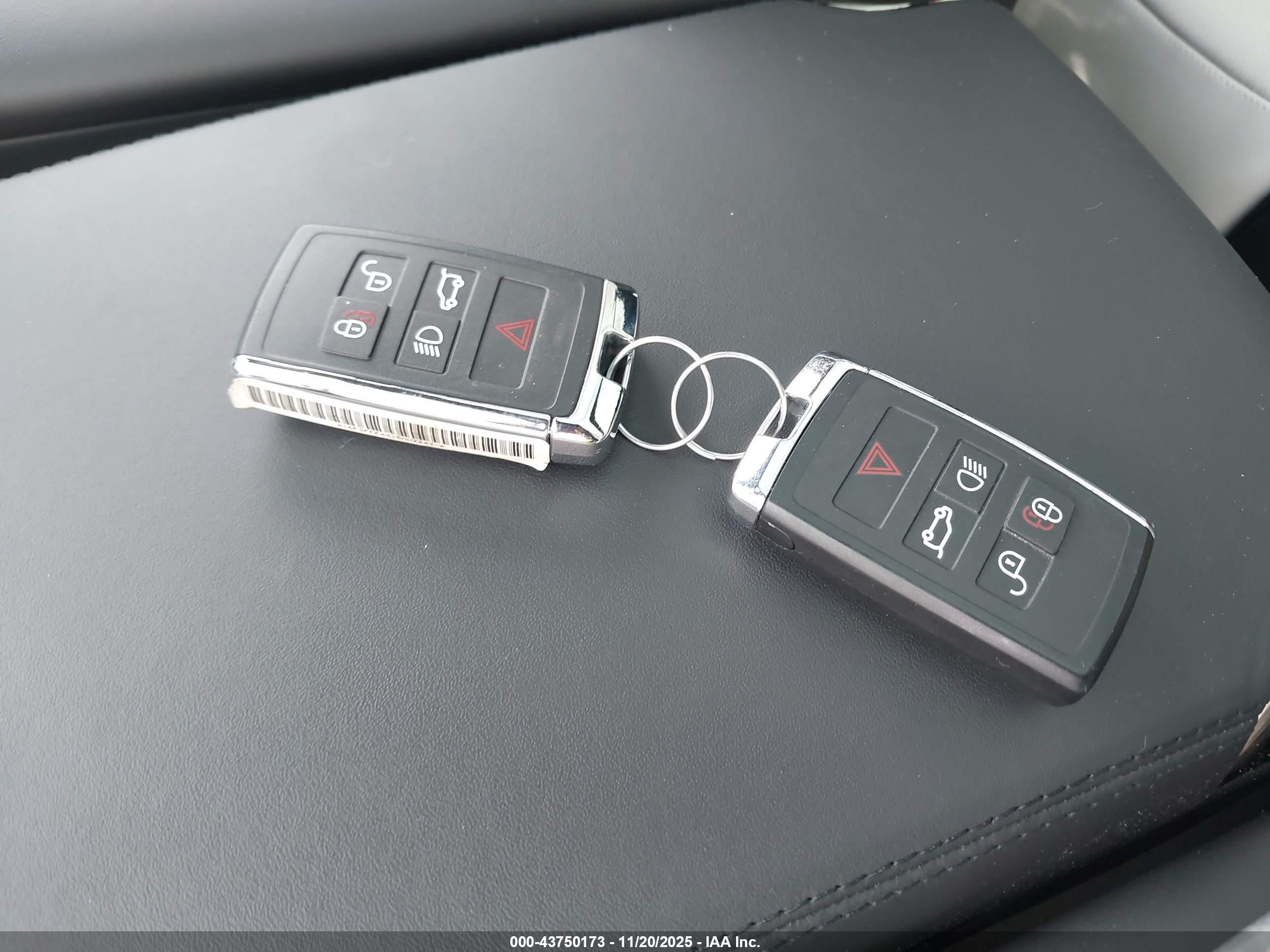 LAND ROVER image 11