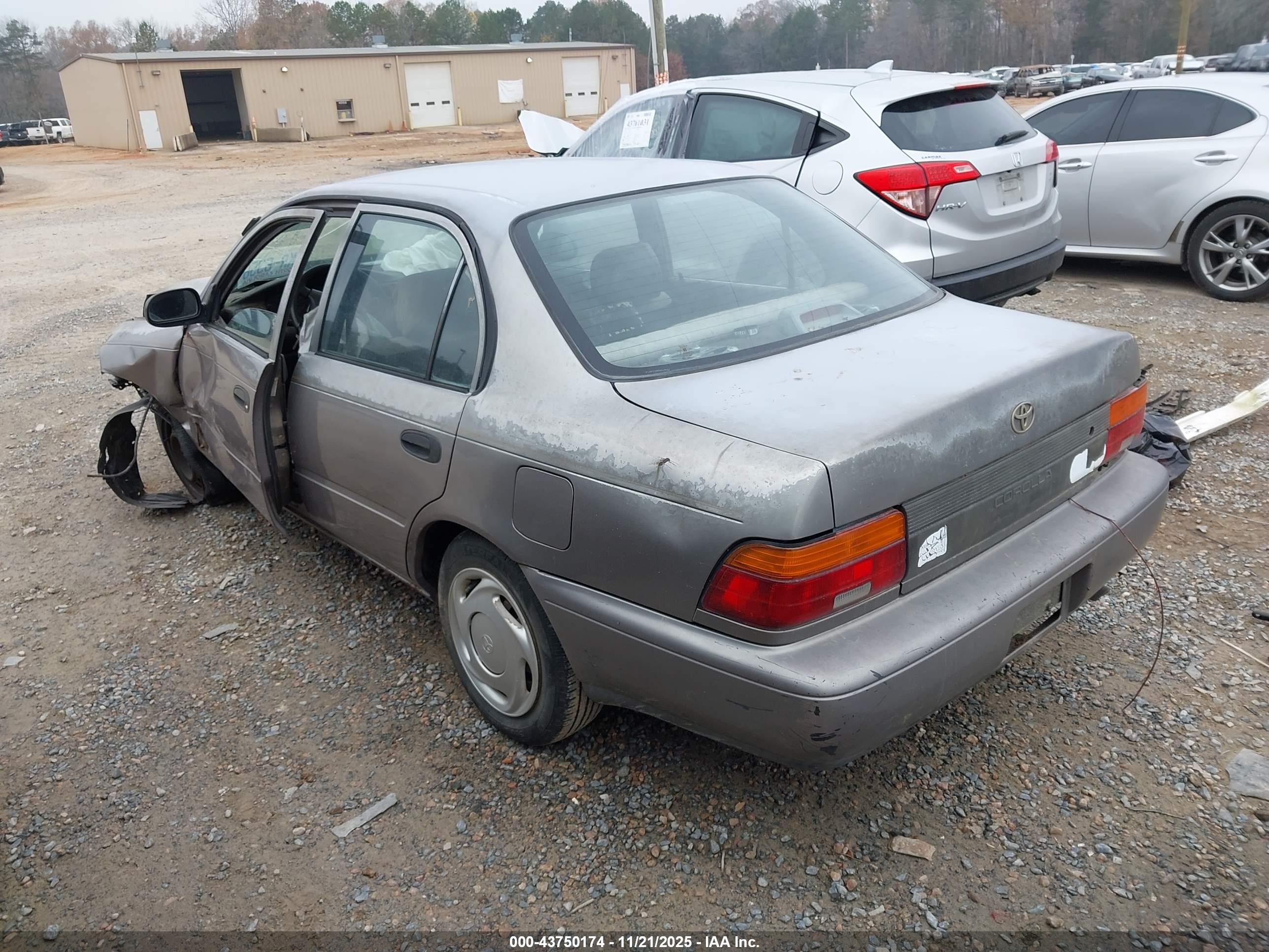 TOYOTA COROLLA image 3