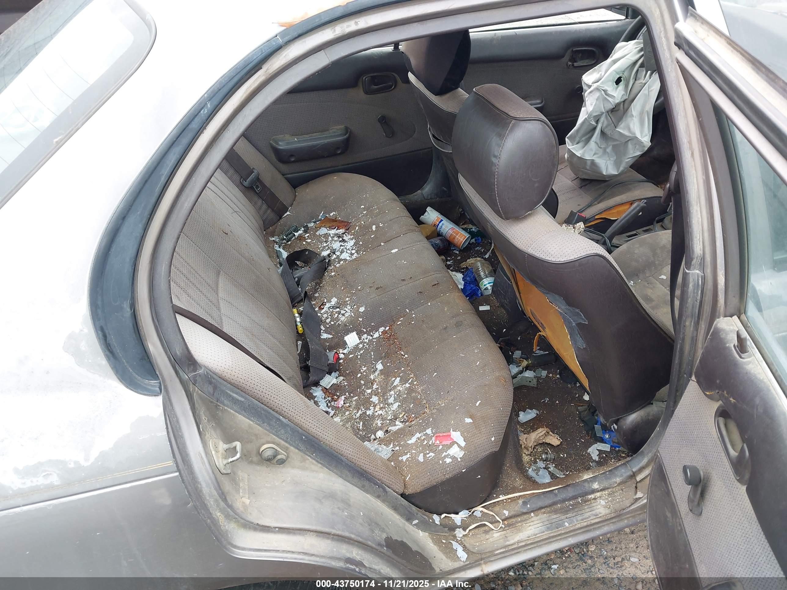 TOYOTA COROLLA image 8